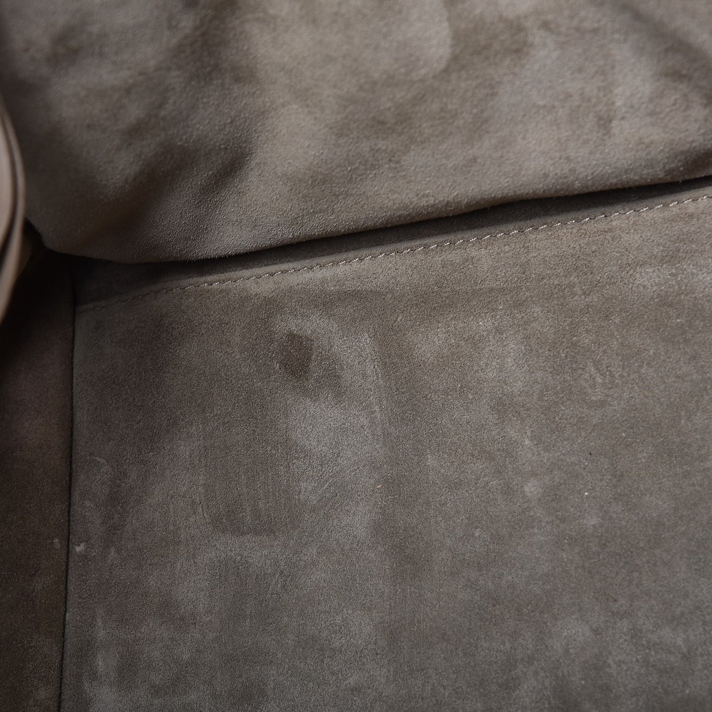 Supple Calfskin Medium Phantom Luggage Beige