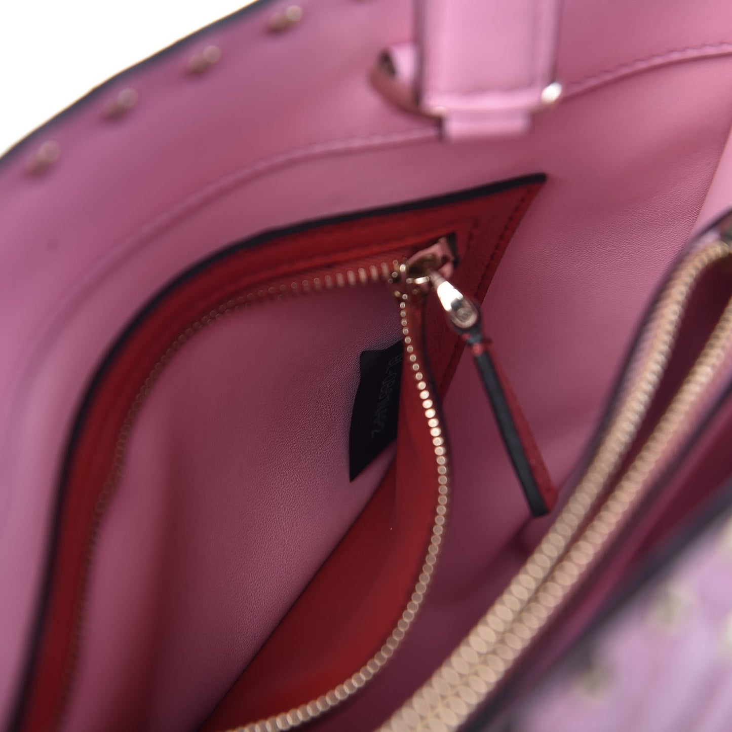 Nappa Rockstud Spike Tote Absolute