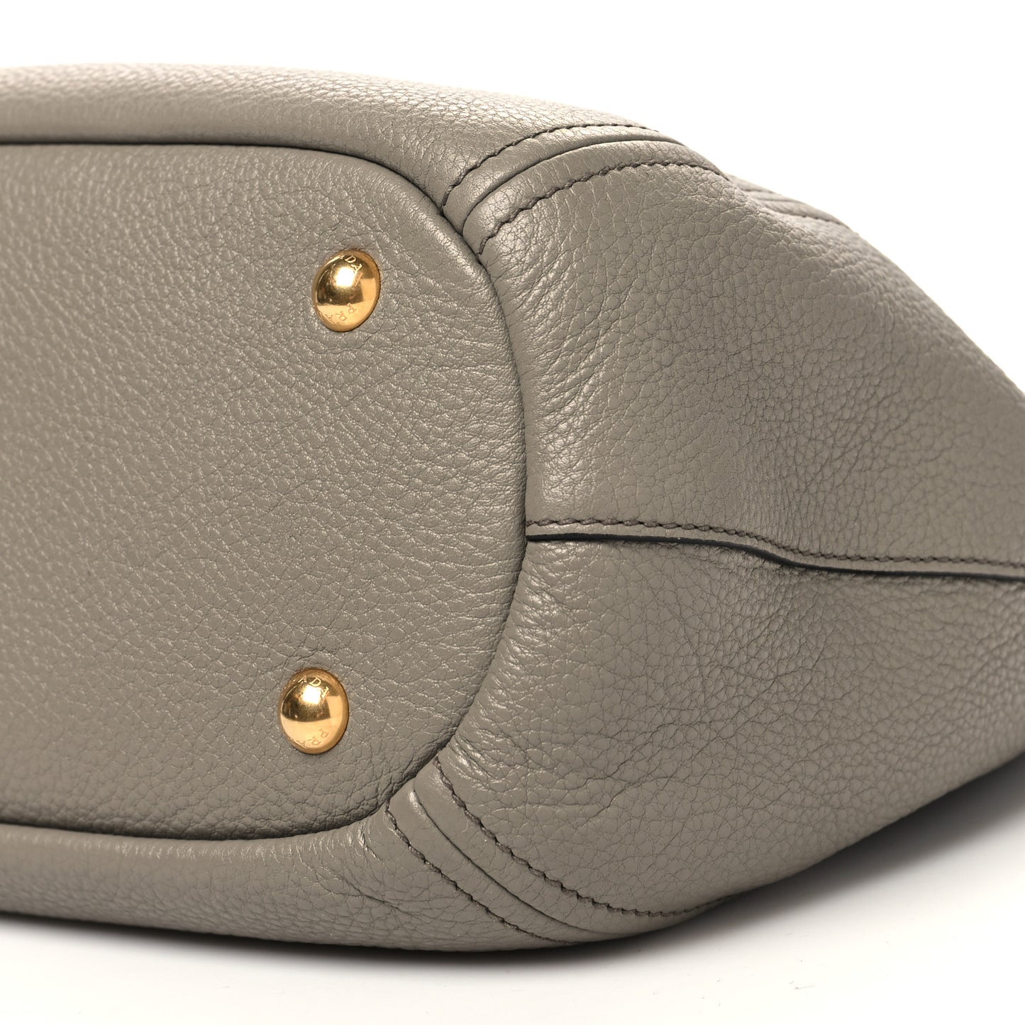 Vitello Phenix Shoulder Bag Argilla