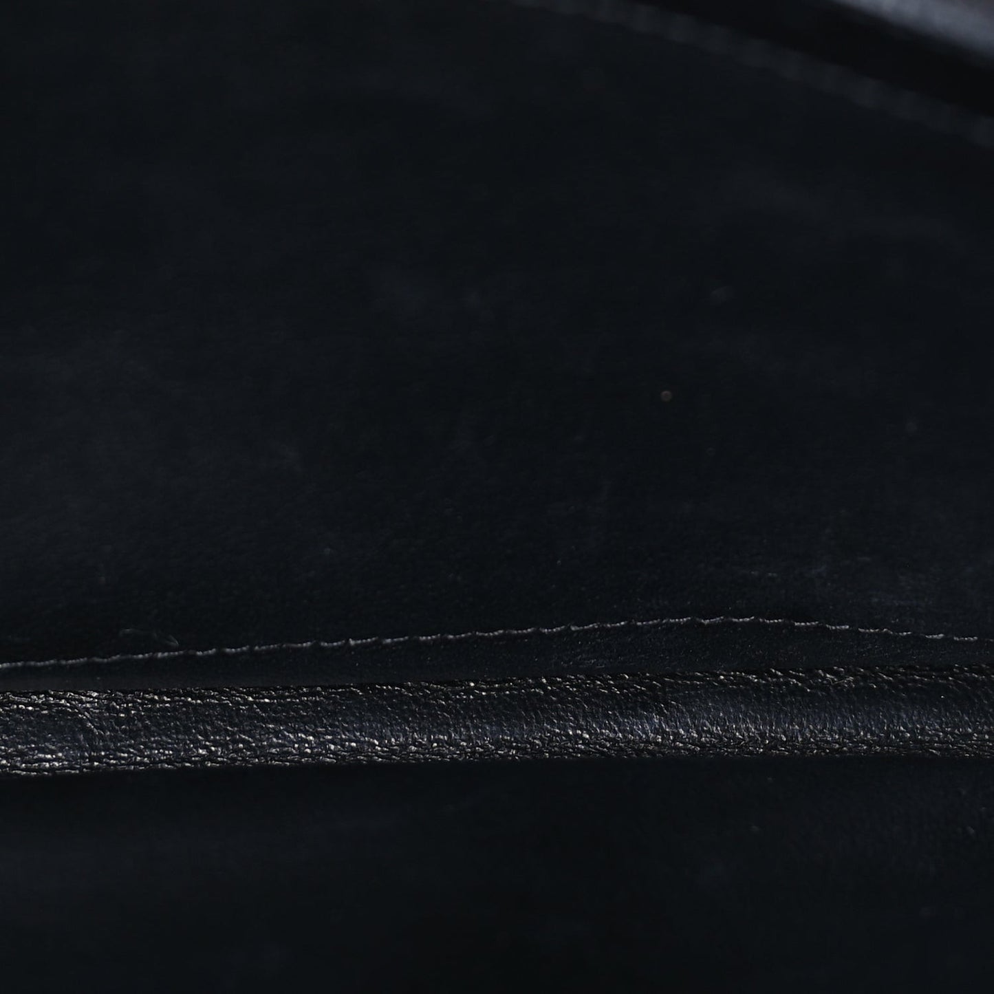 Grain De Poudre Matelasse Chevron Medium Monogram Chain Wallet  Black