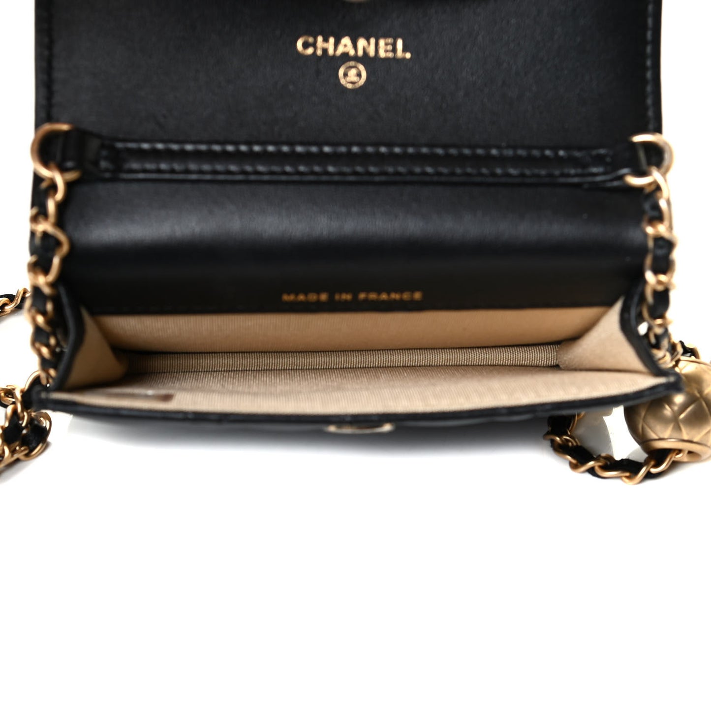 Lambskin Quilted Pearl Crush Clutch With Chain Black