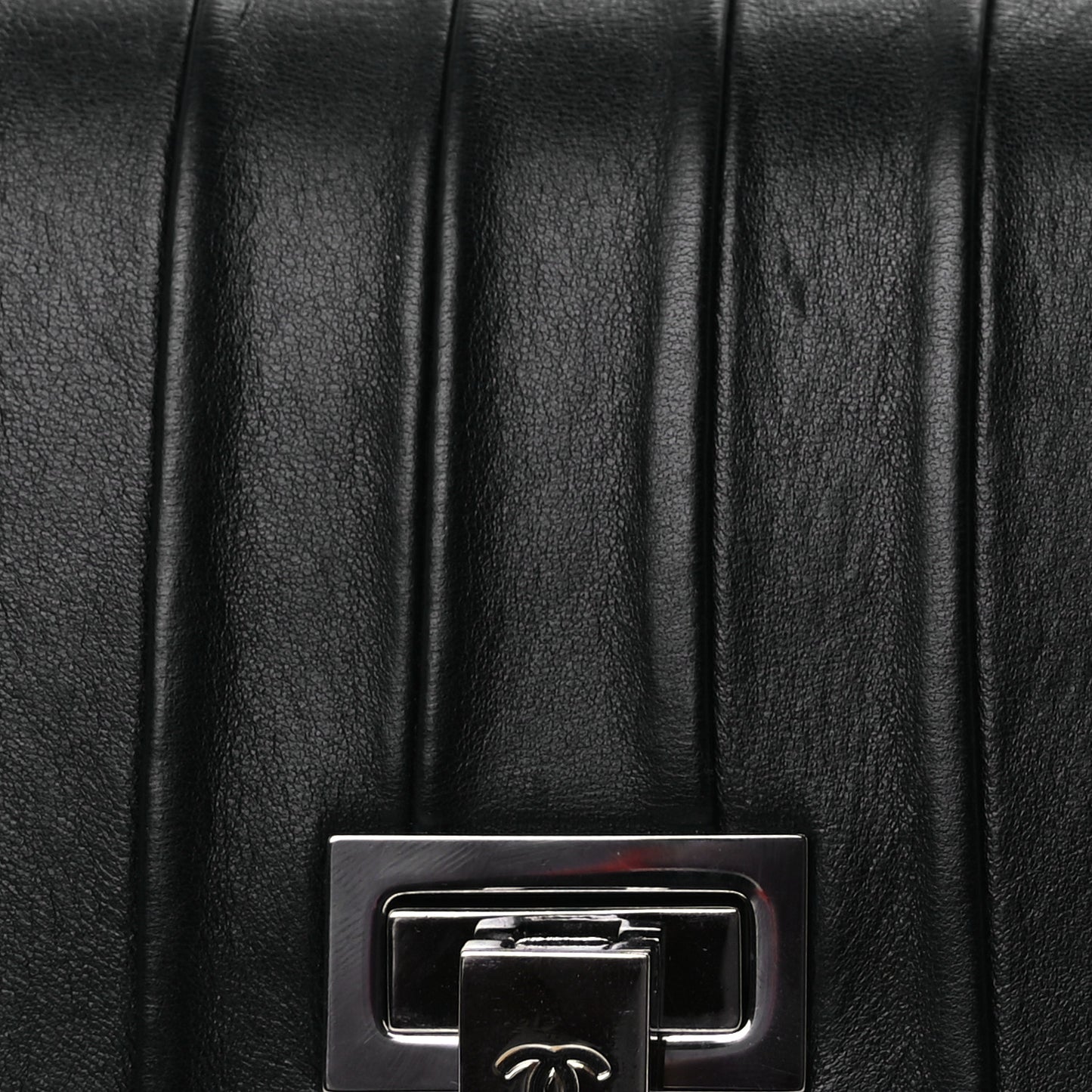 Lambskin Vertical Quilt Small Accordion Flap Black