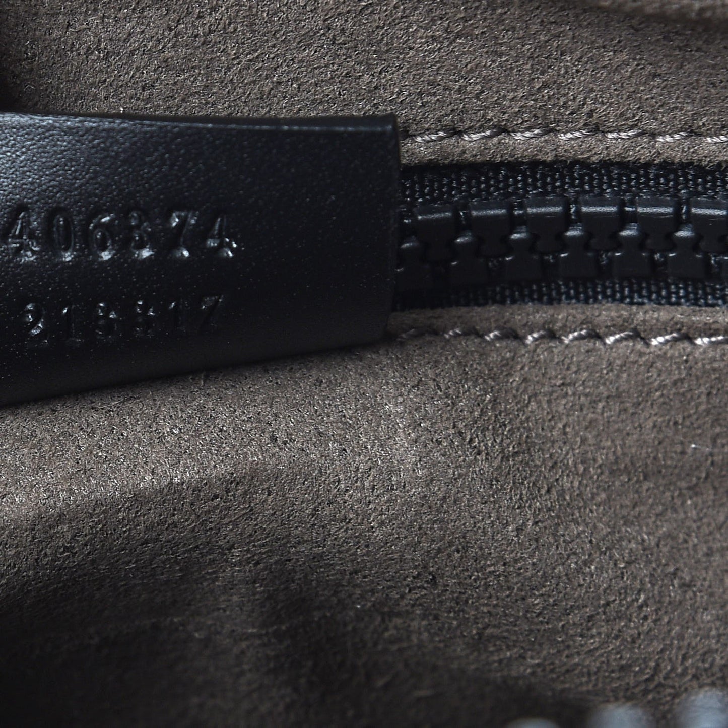 GG Supreme Monogram Flat Messenger Bag Black