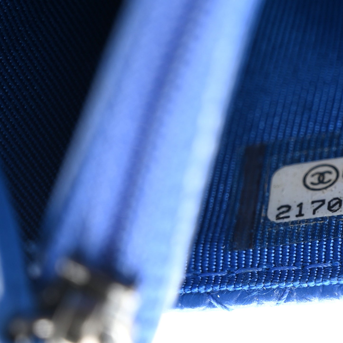 Caviar Quilted Wallet On Chain WOC Blue