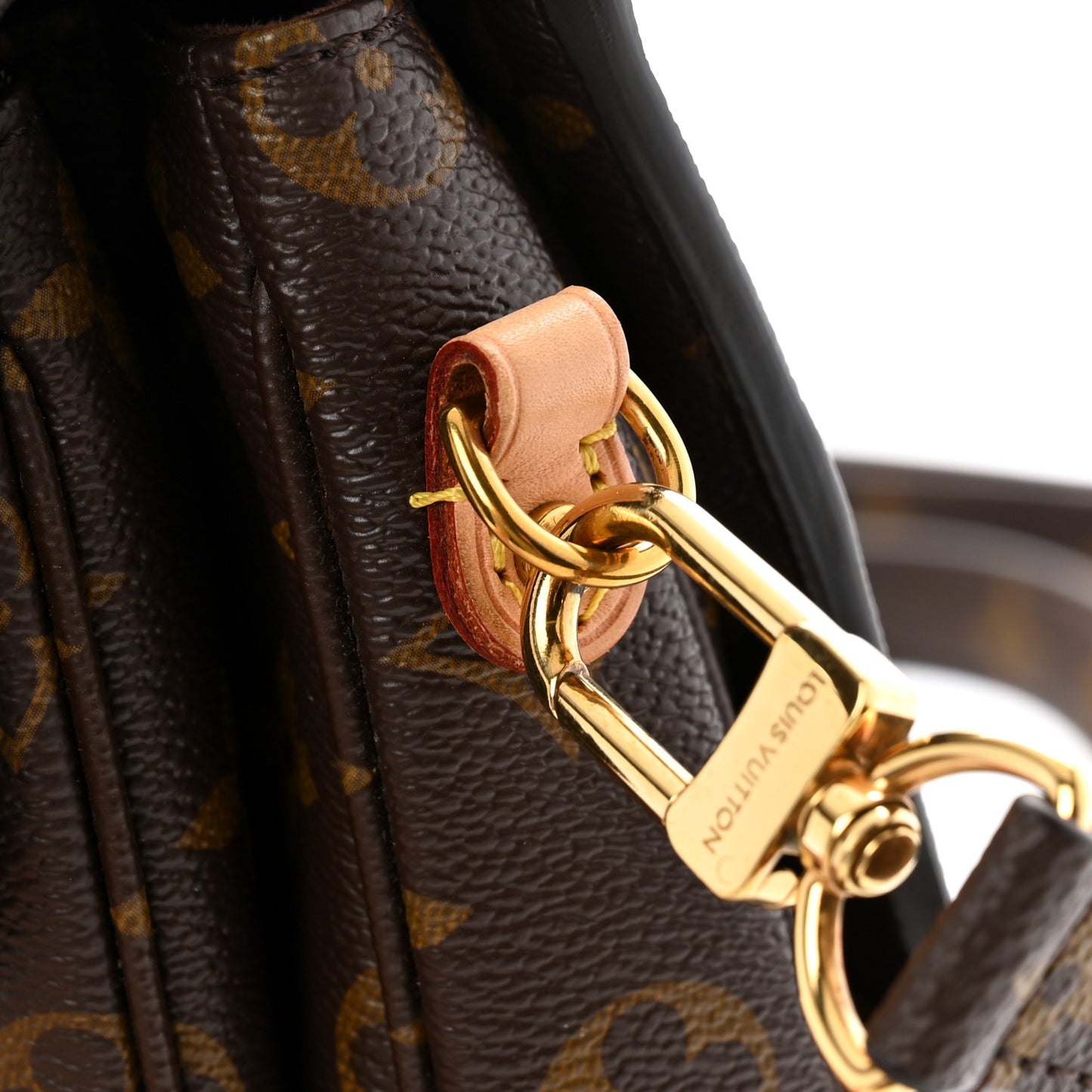 Monogram Pochette Metis