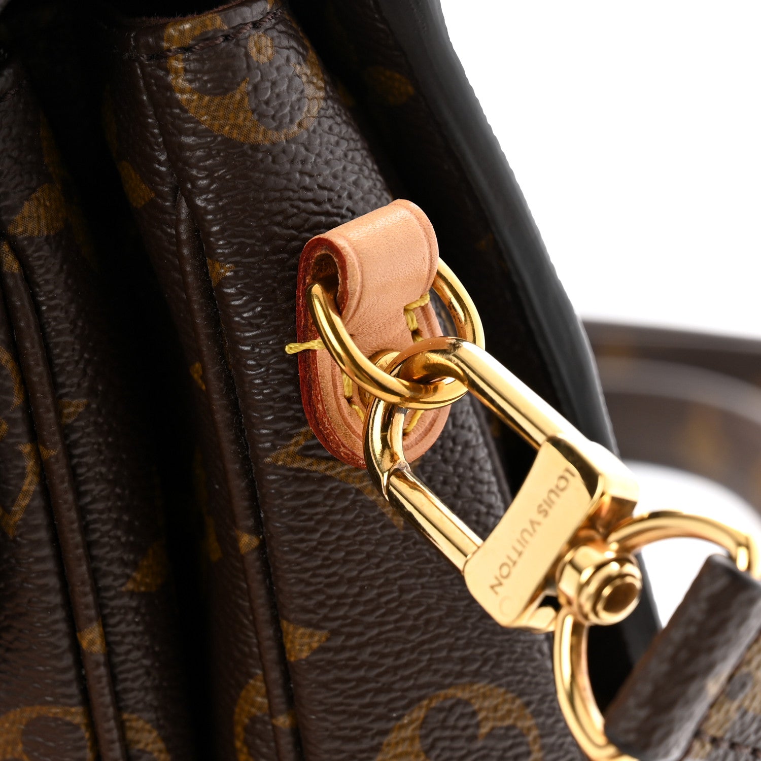 Louis Vuitton Monogram Pochette Metis 10 of 14