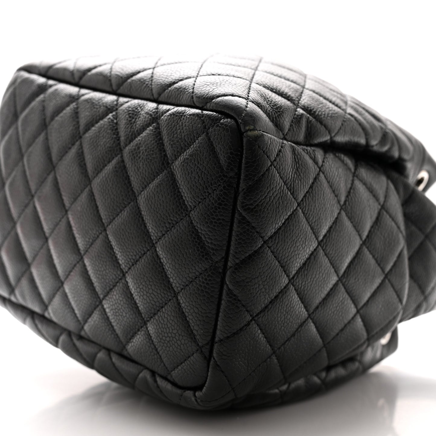 Caviar Quilted Small Chain Bucket Bag Black