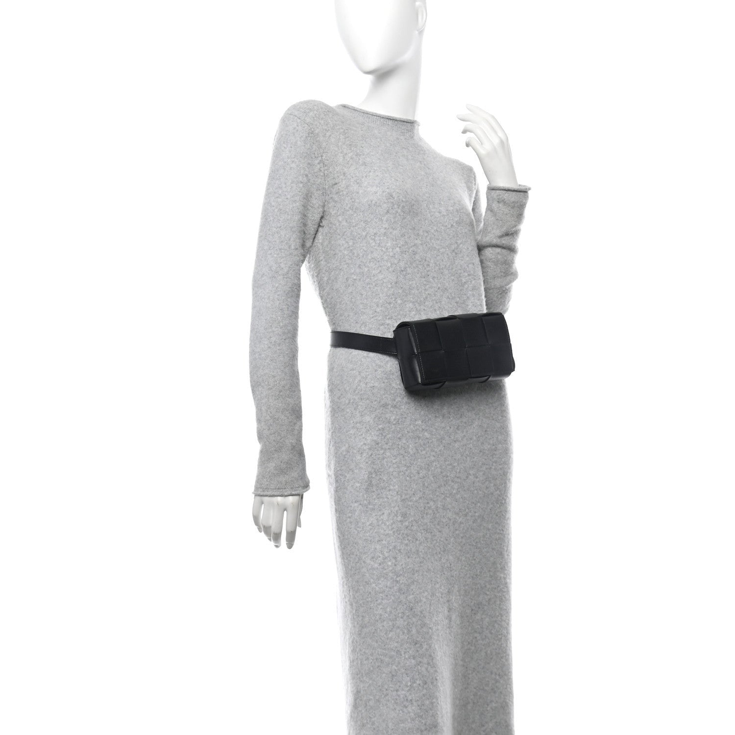 Bottega Veneta Nappa Maxi Intreccio The Belt Cassette Bag Black 2 of 7