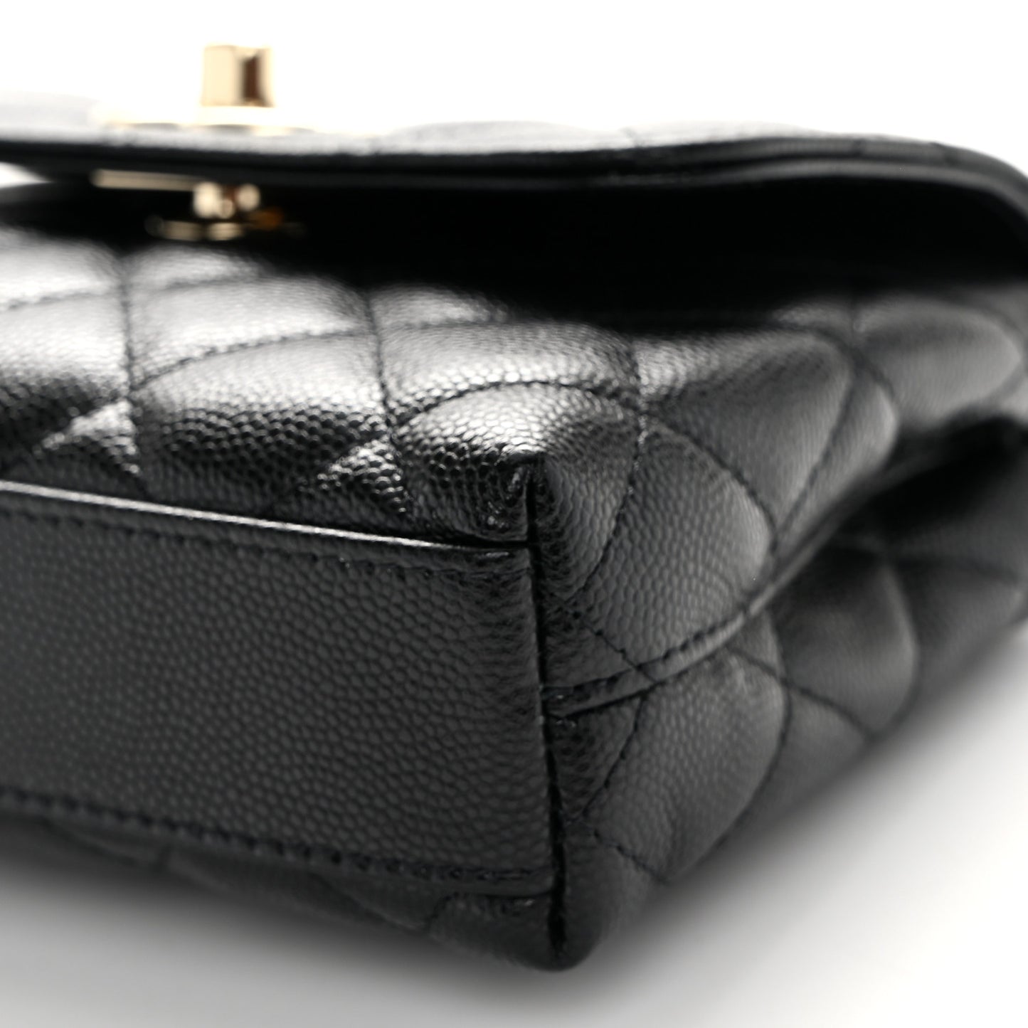 Caviar Quilted Coco Handle Clutch With Chain Black
