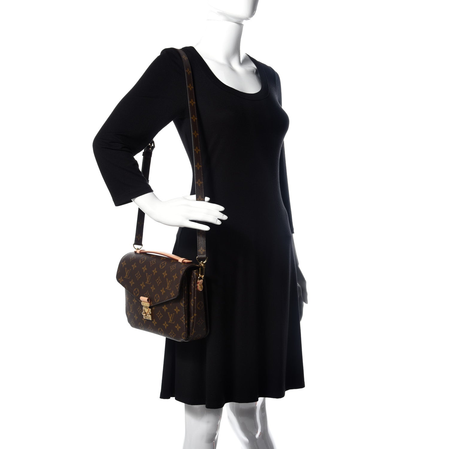 Louis Vuitton Monogram Pochette Metis 2 of 11