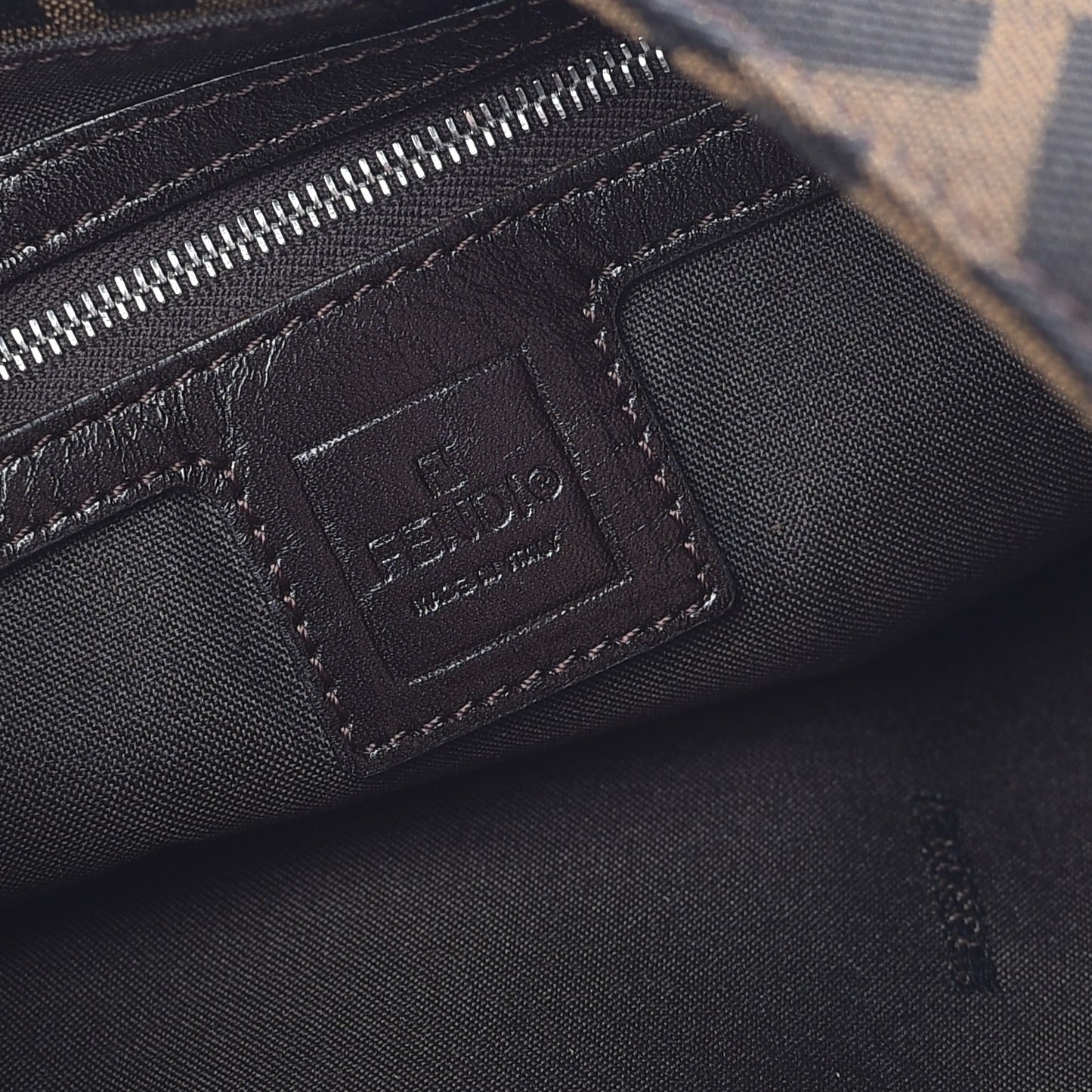 Zucca Small Shoulder Bag Tobacco