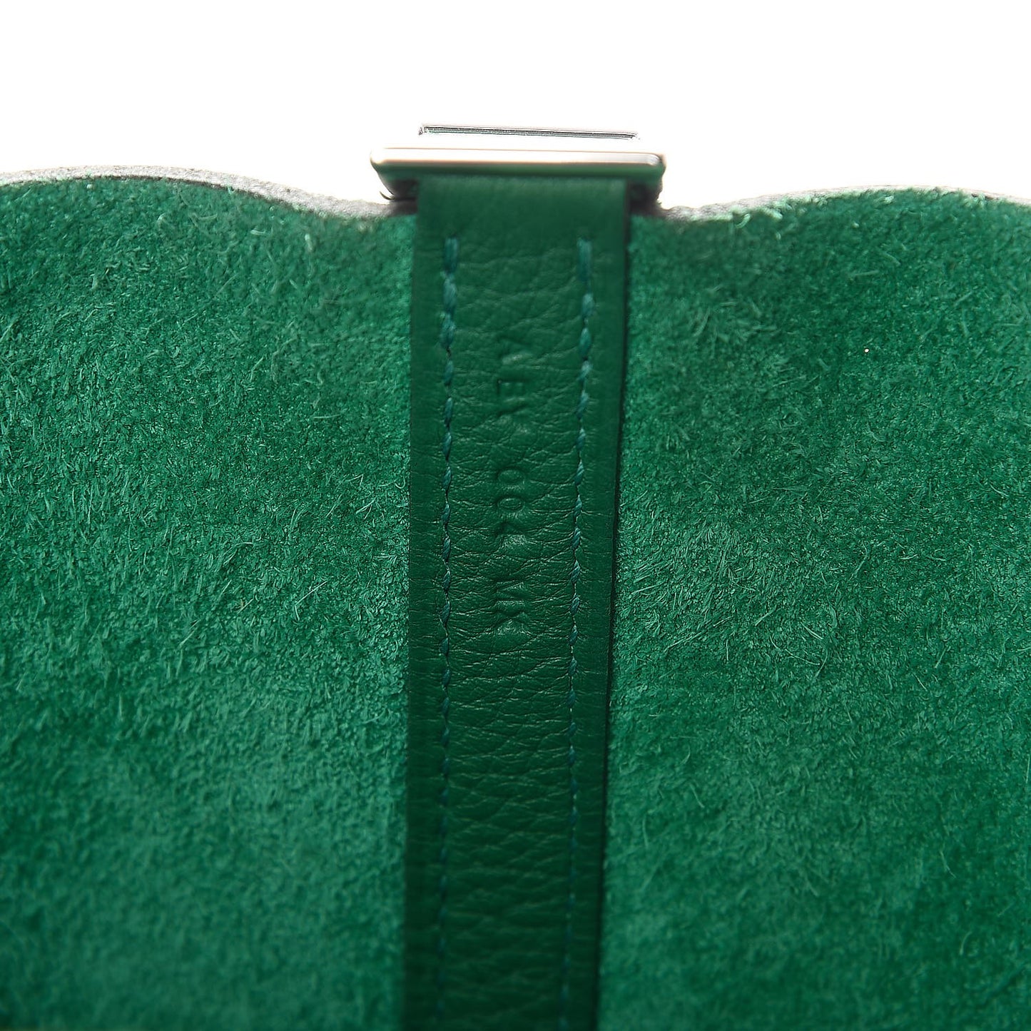 Taurillon Clemence Picotin Lock 18 PM Vert Vertigo