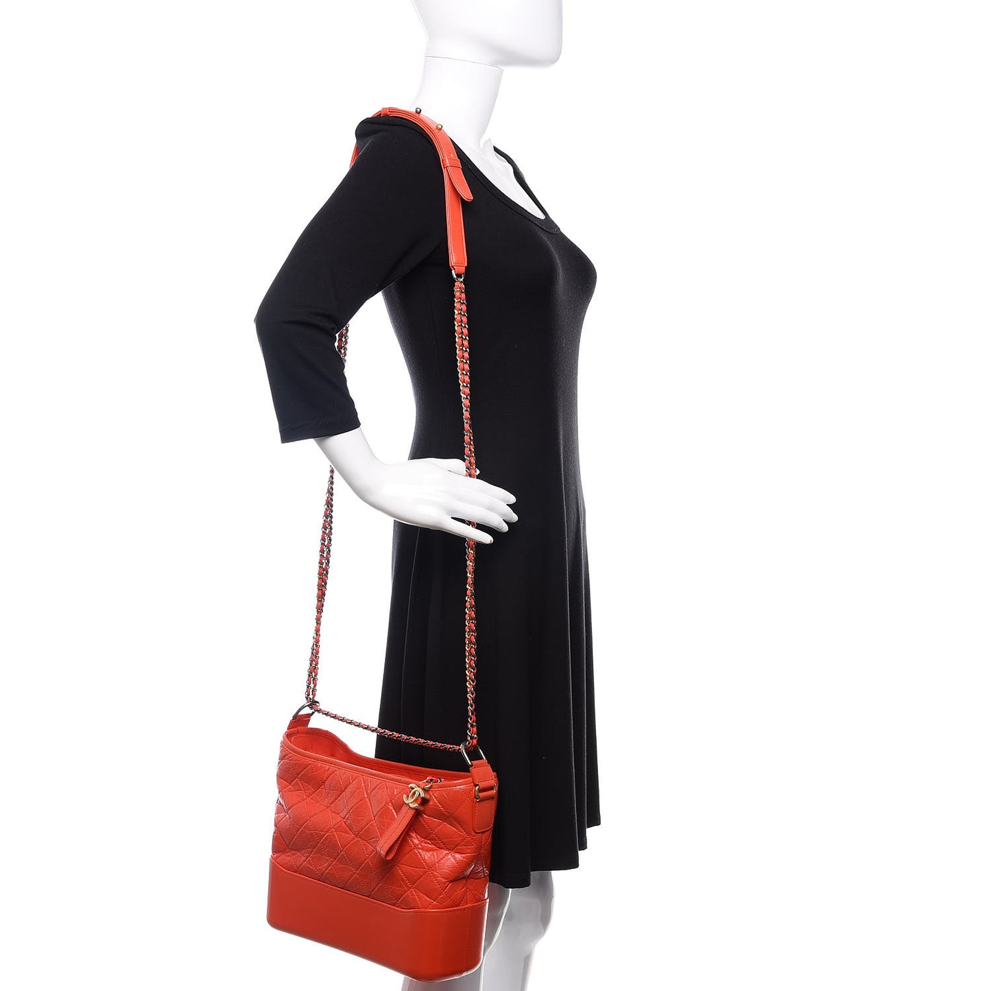 Aged Calfskin Quilted Medium Gabrielle Hobo Red