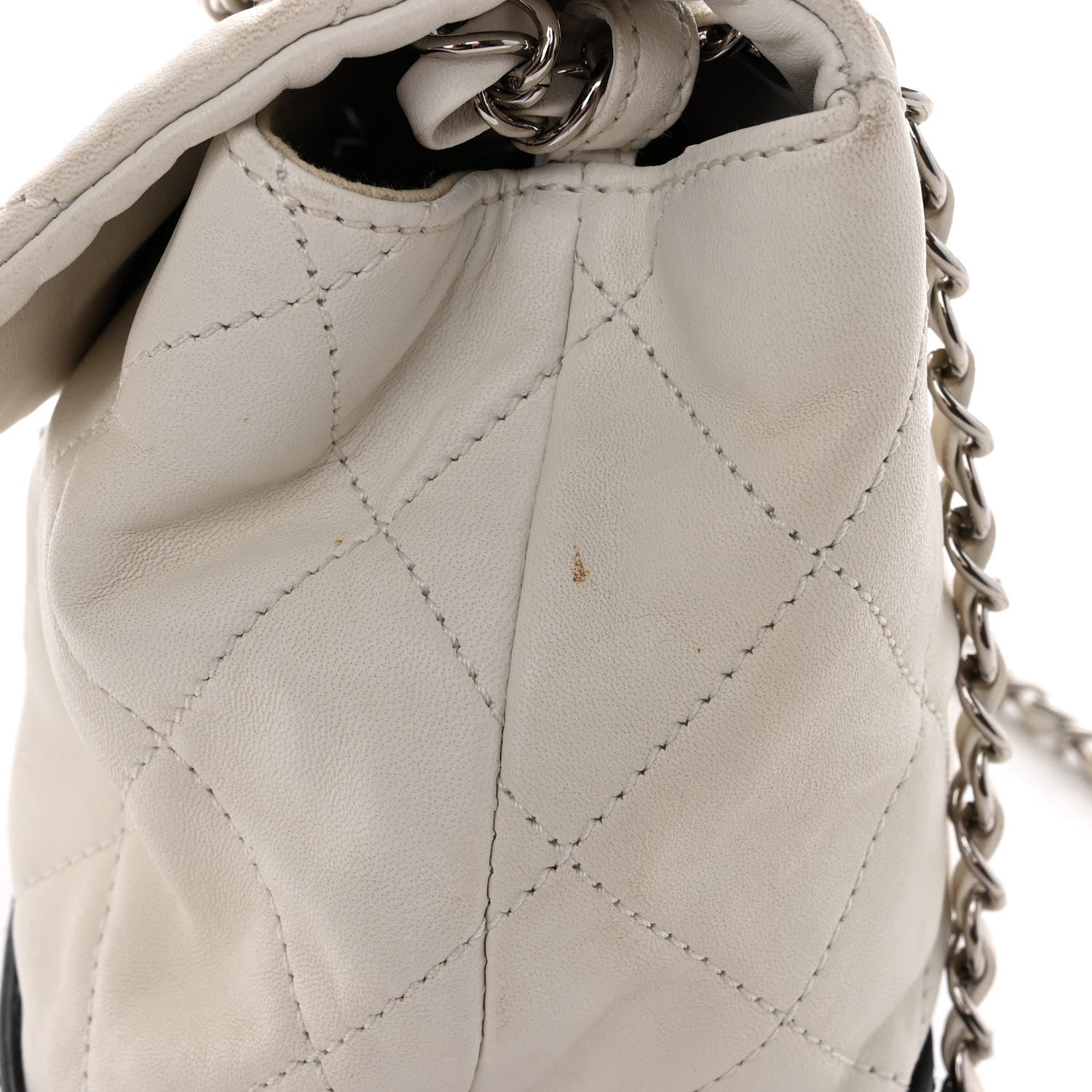 Chanel Calfskin Quilted VIP Flap White Black 15 of 16