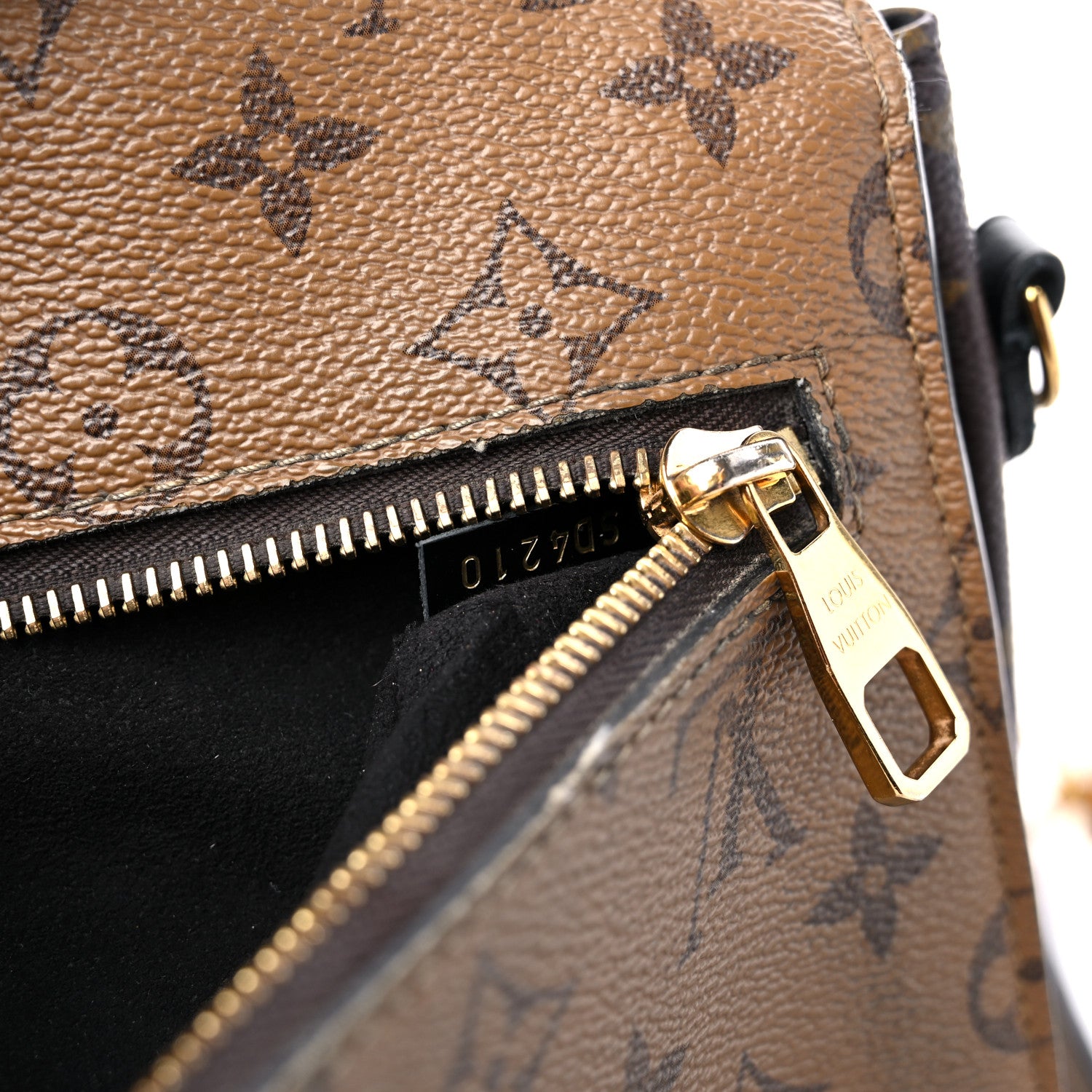 Louis Vuitton Reverse Monogram Pochette Metis 7 of 20