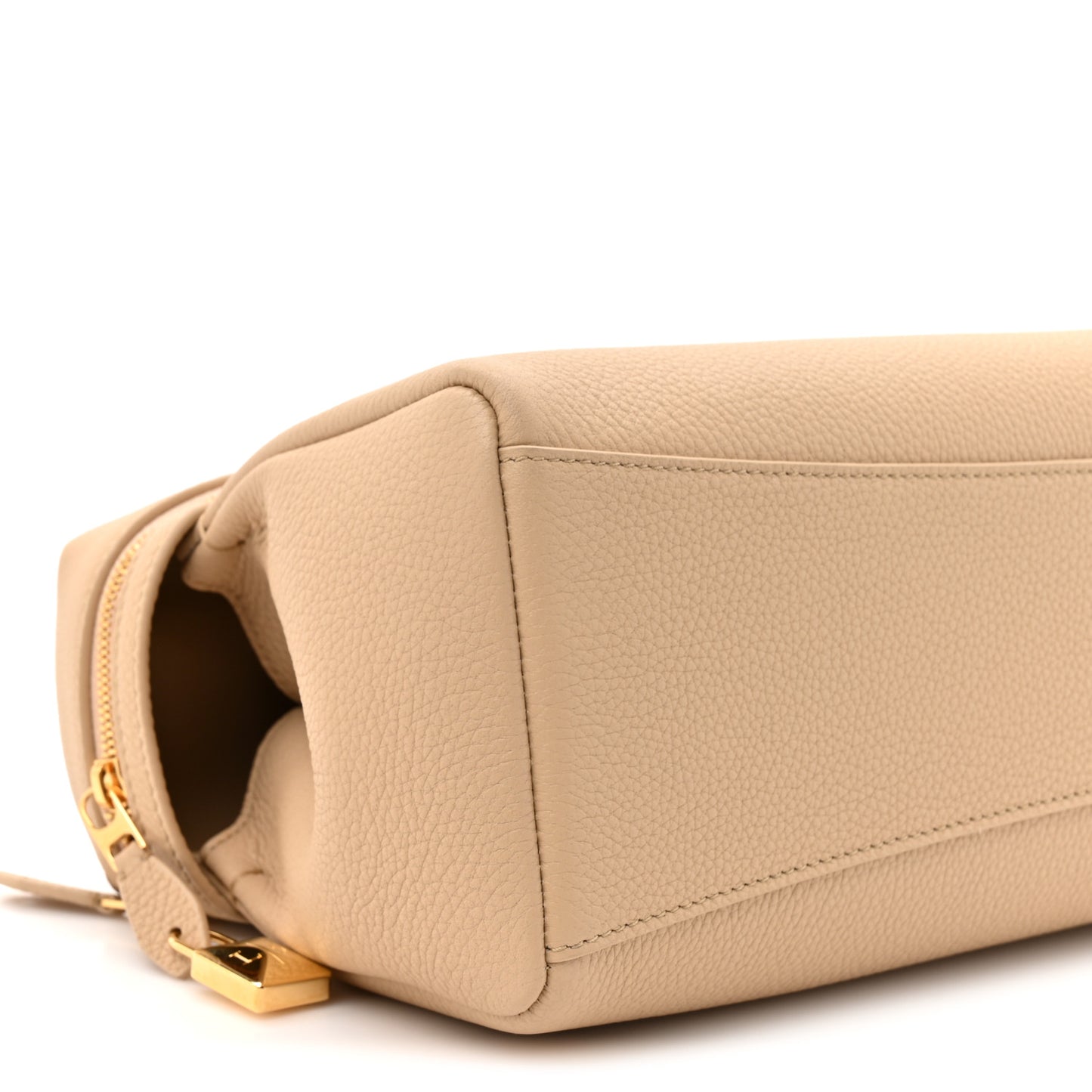 Calfskin Extra Softy Bag L33 Ancient Sandstone