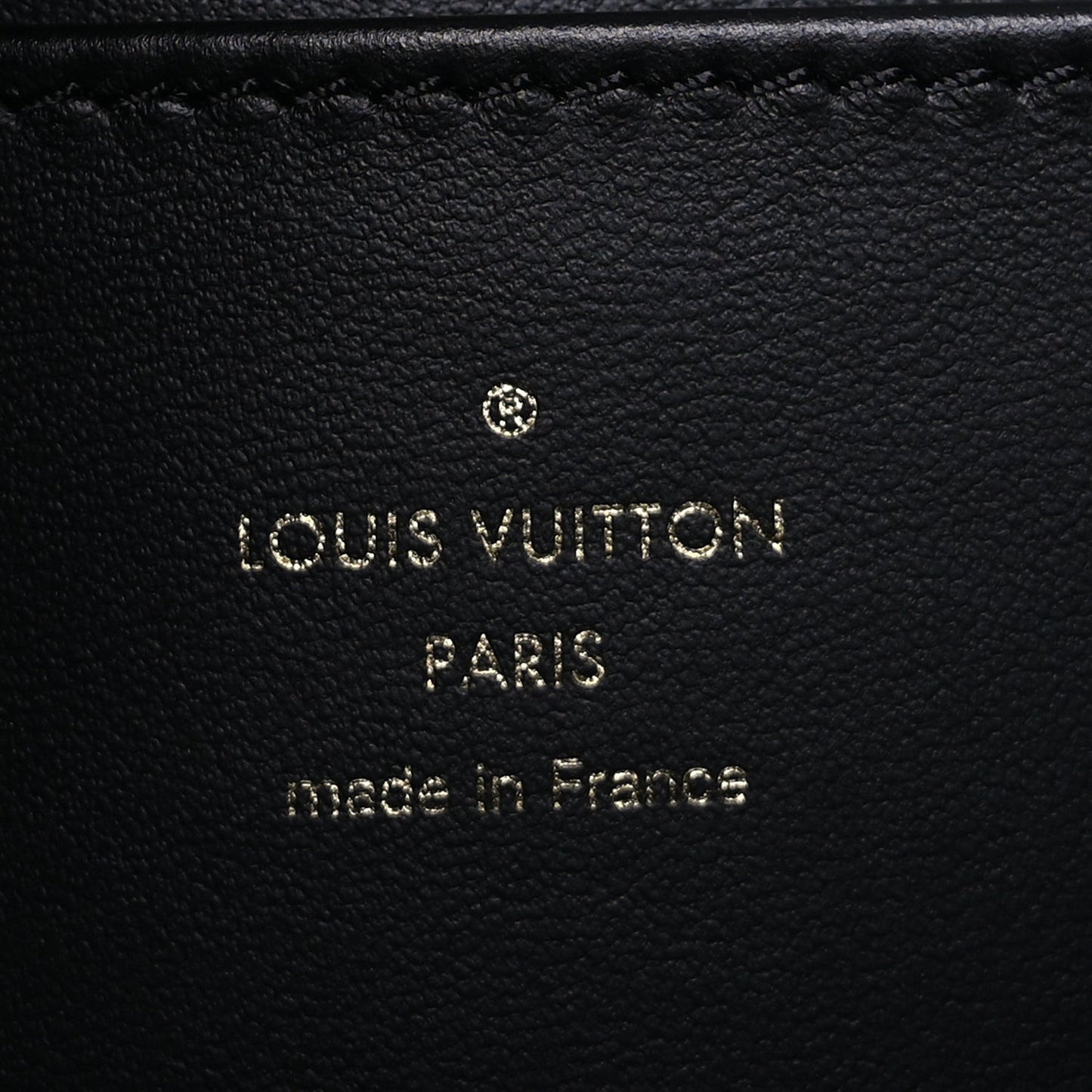 Smooth Calfskin Capucines GM Souple  Black