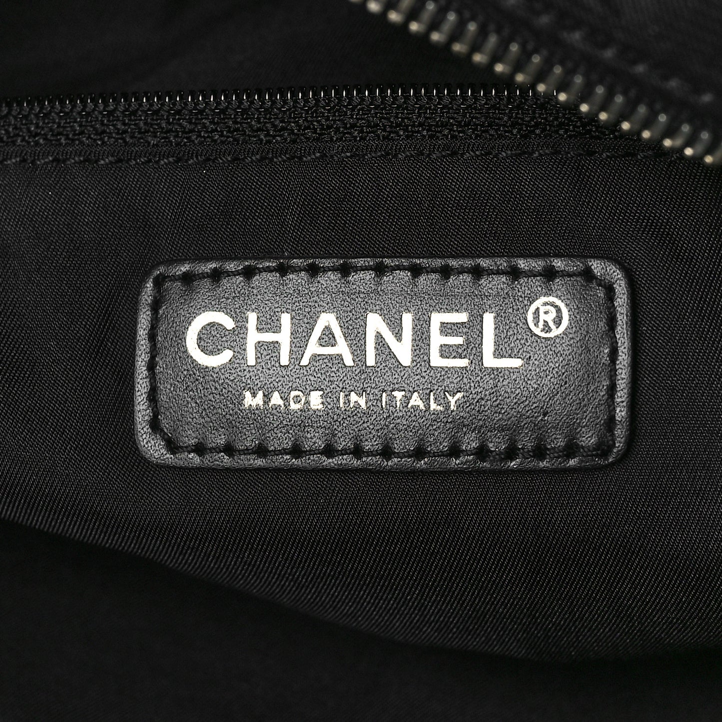 Nylon Medium Travel Tote Black