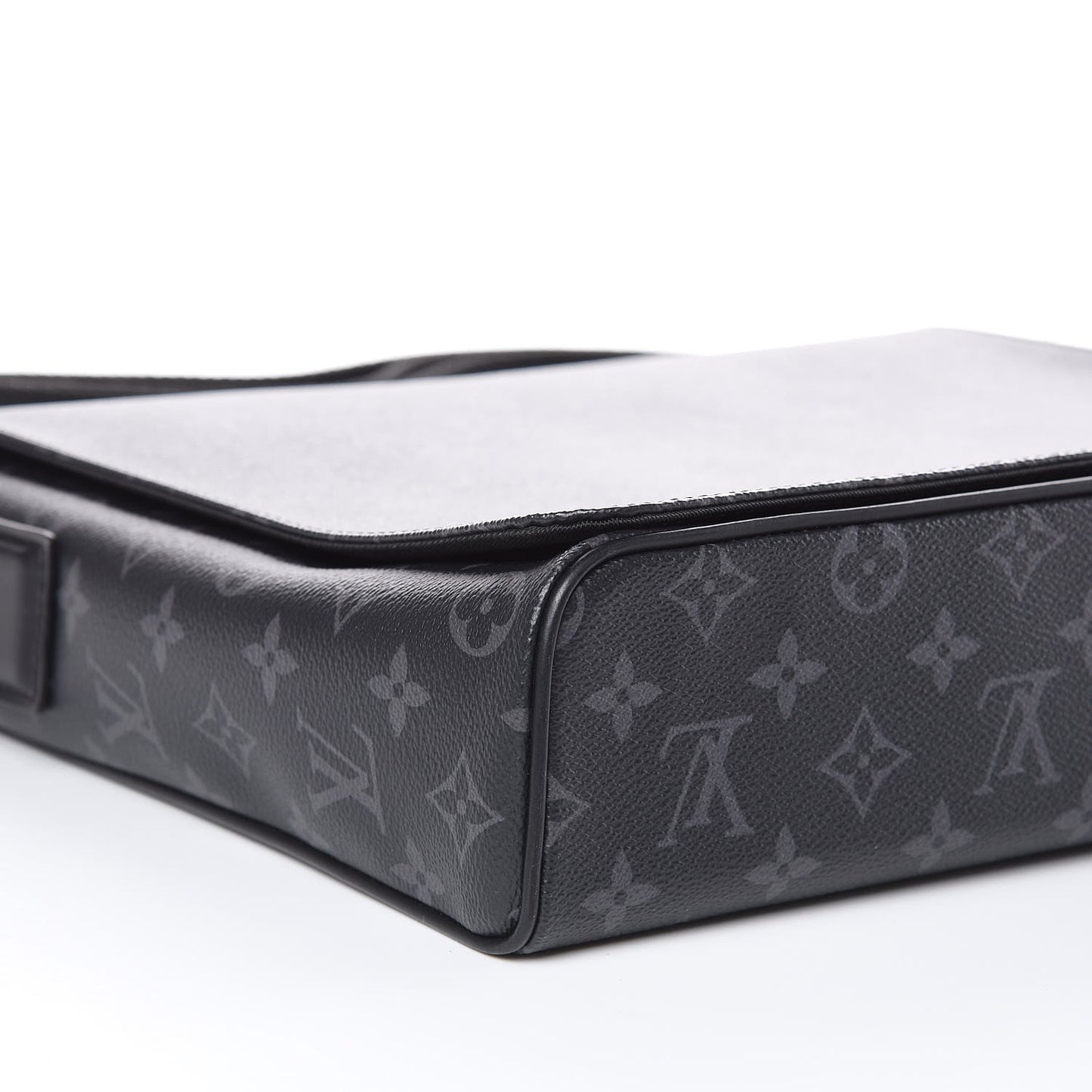 Monogram Eclipse District MM