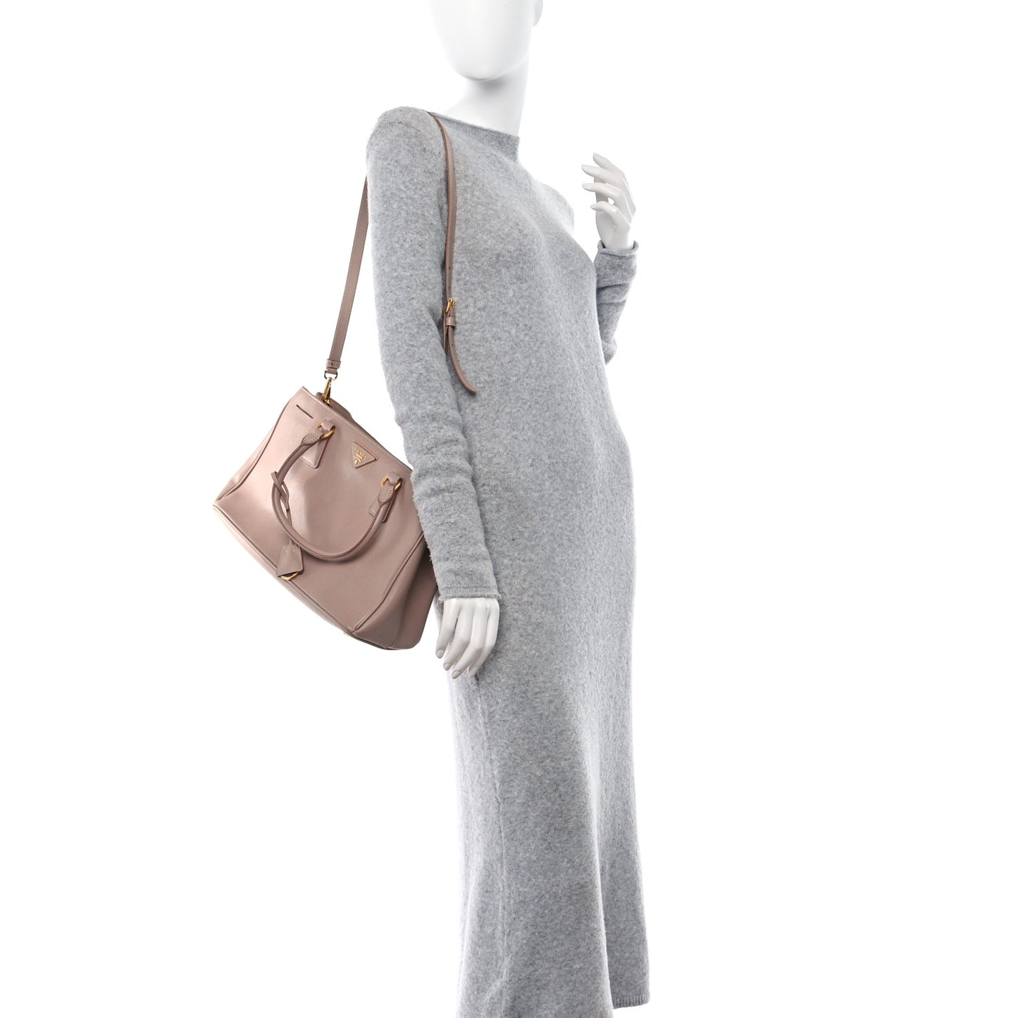 Saffiano Medium Galleria Double Zip Tote Cammeo