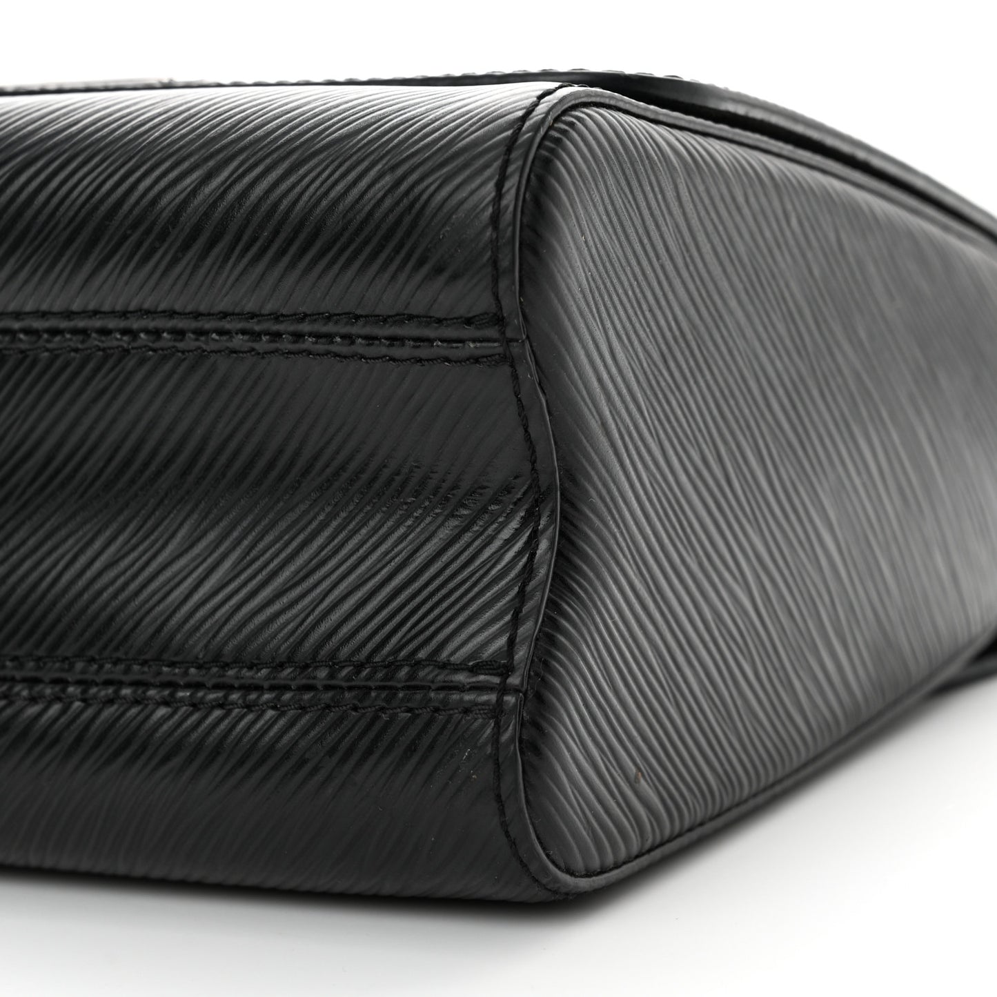 Epi Twist Shoulder Bag MM Black