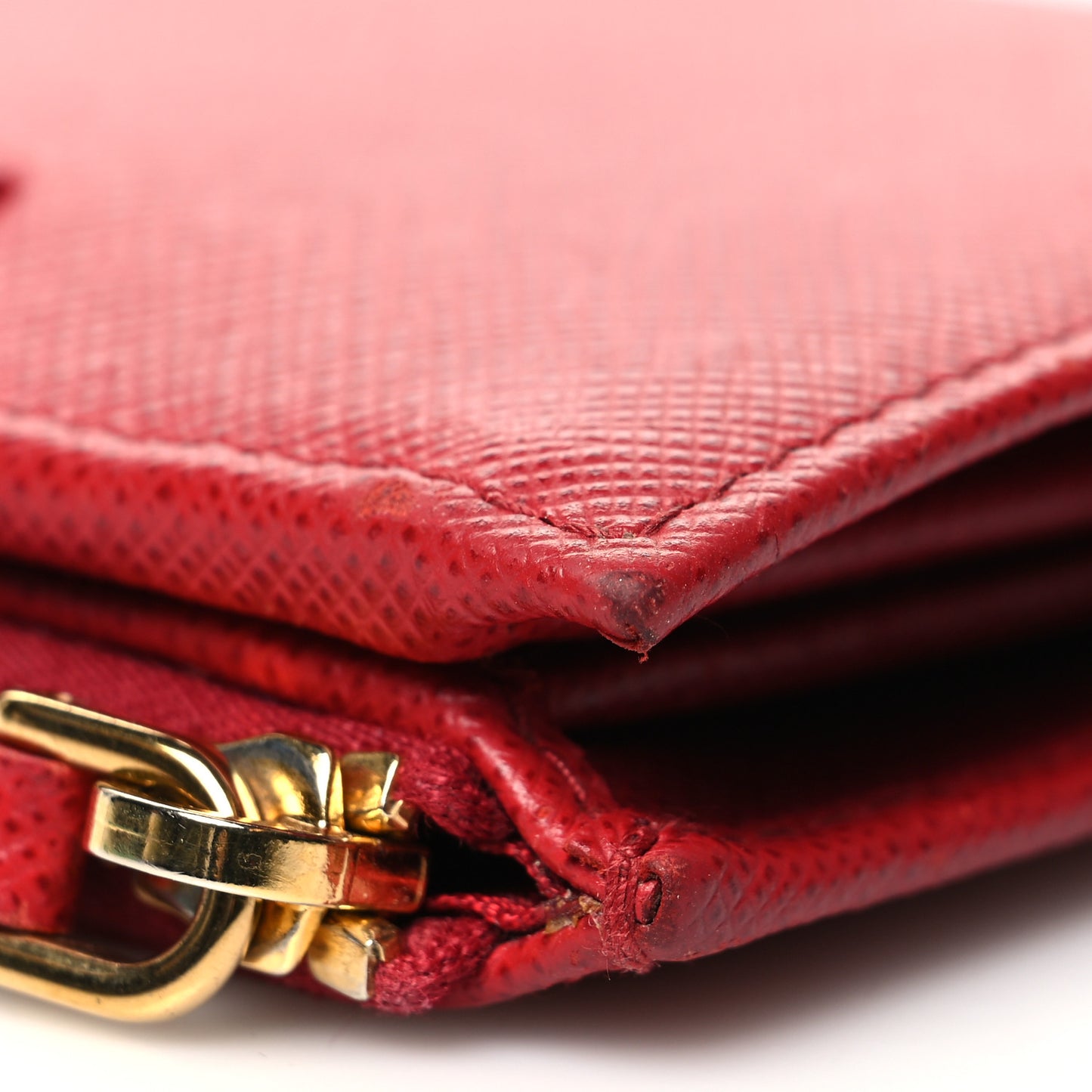 Saffiano Zip Top Compact Wallet Fuoco