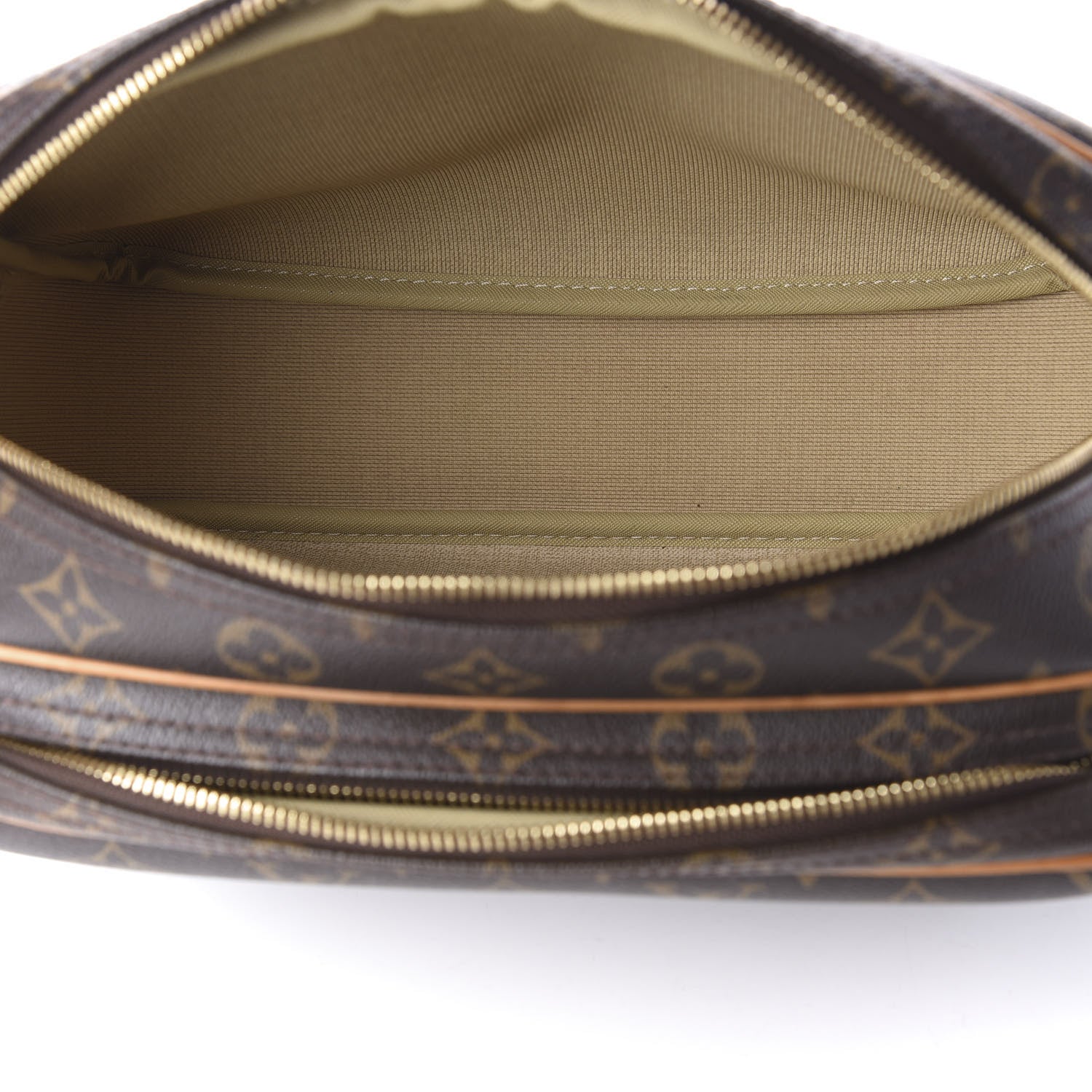 Louis Vuitton Monogram Reporter PM 5 of 11