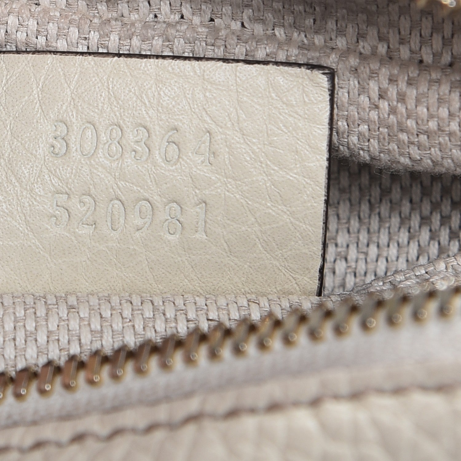 Gucci Pebbled Calfskin Small Soho Disco Bag Off White 7 of 8