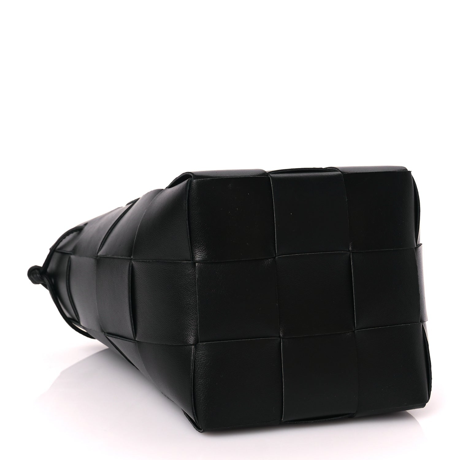 Bottega Veneta Nappa Maxi Intrecciato Cassette Bucket Bag Black 3 of 8