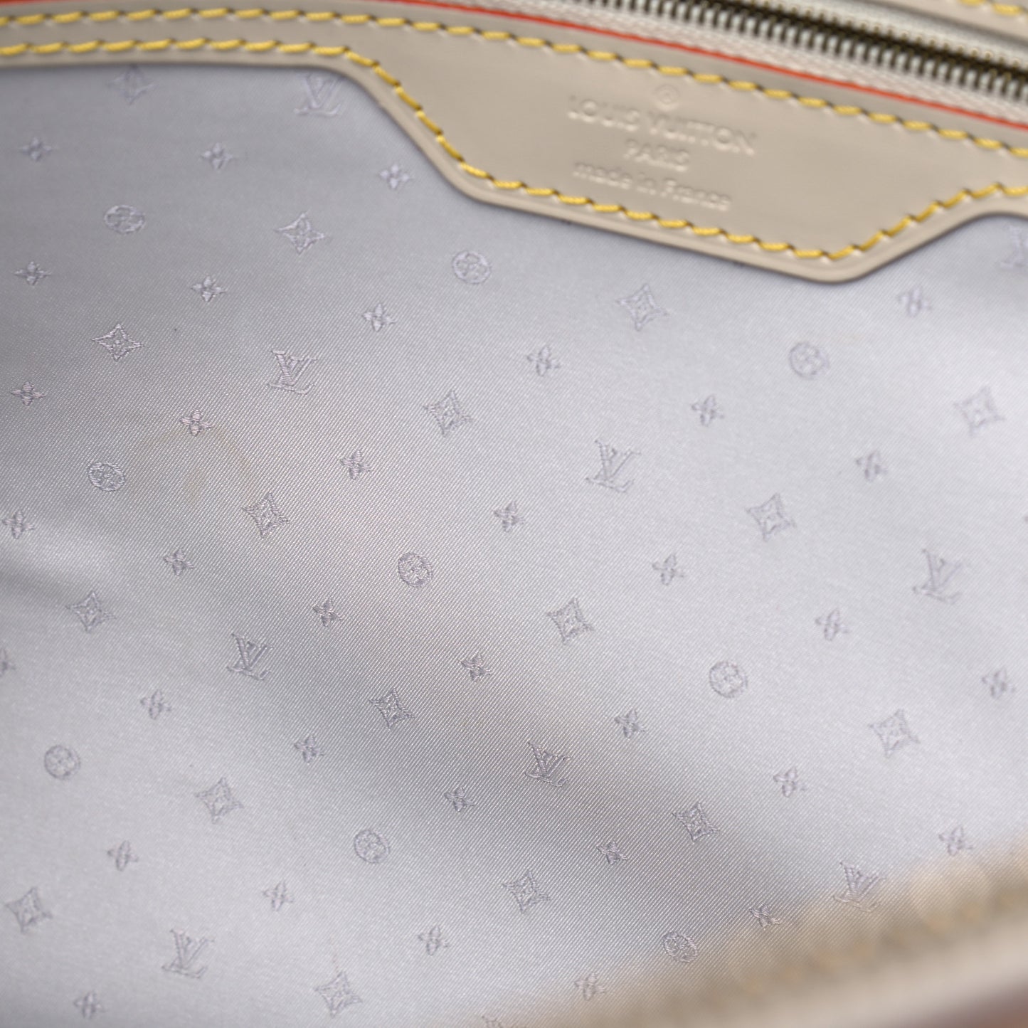 Suhali Lockit MM White