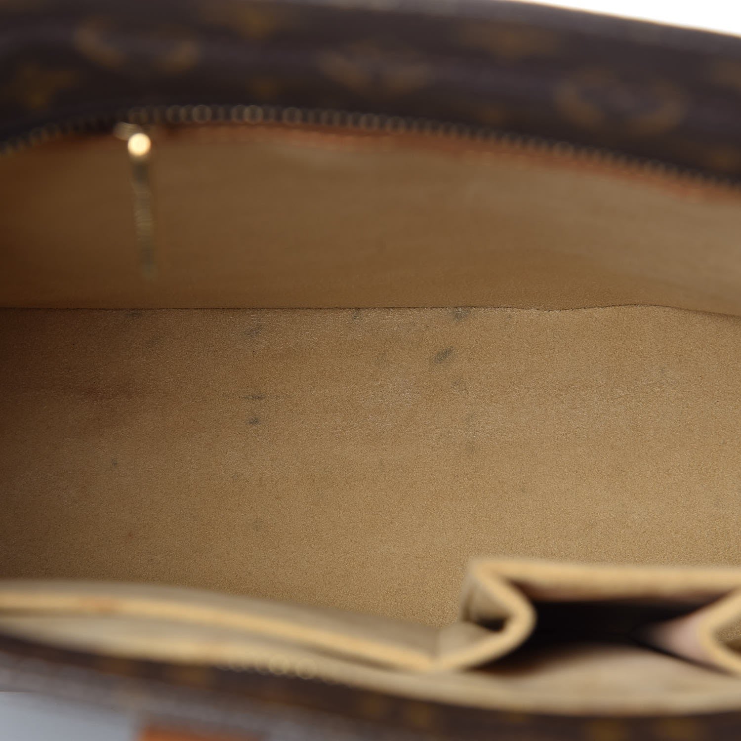 Louis Vuitton Monogram Luco 9 of 16