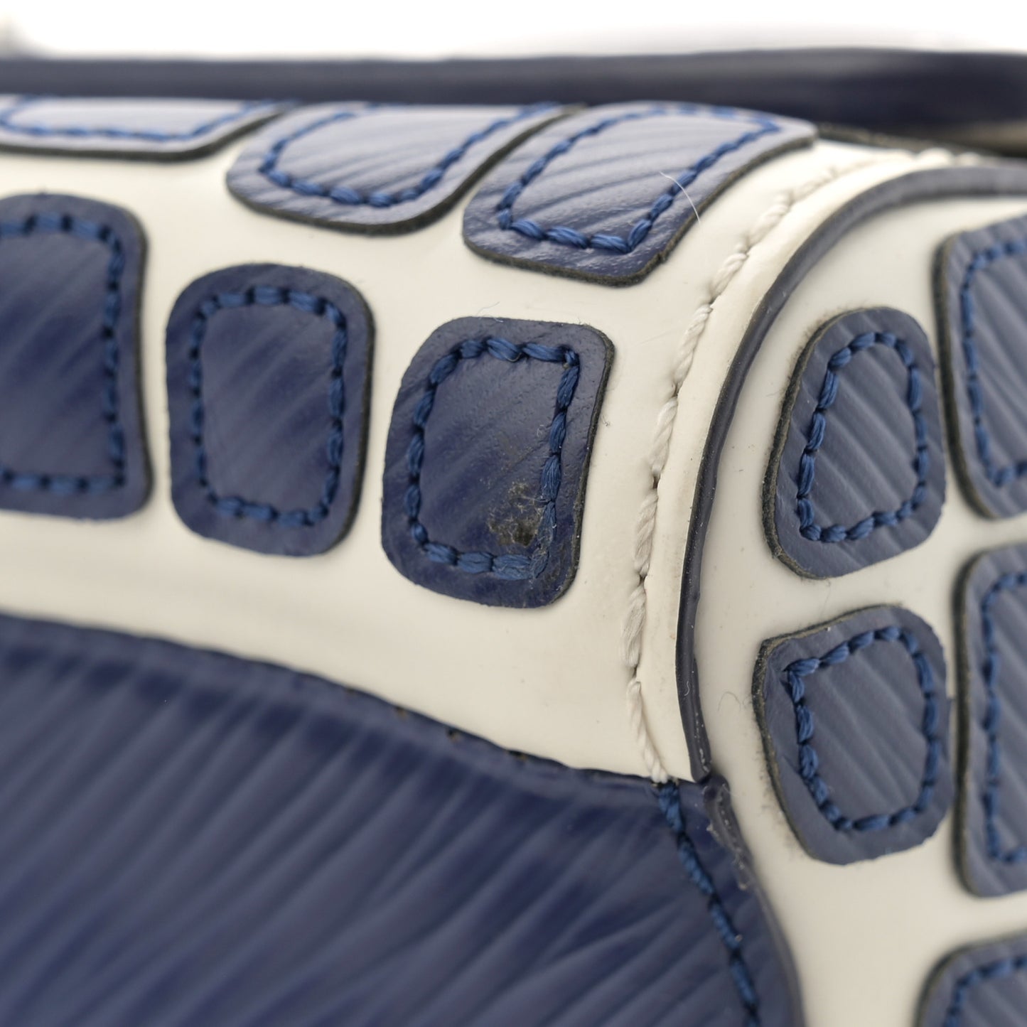 Epi Savane Twist Shoulder Bag MM Blue