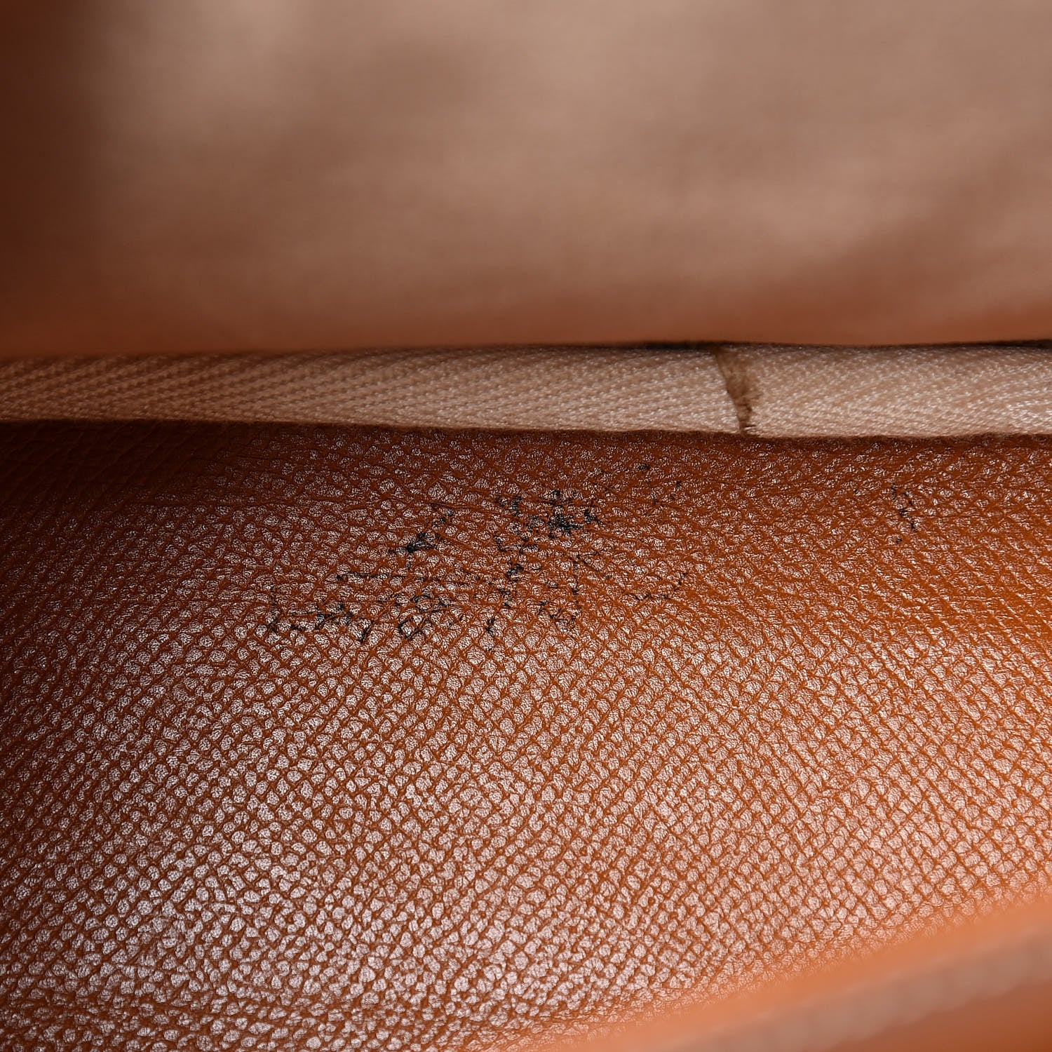 Hermes Courchevel Noumea Gold 8 of 15