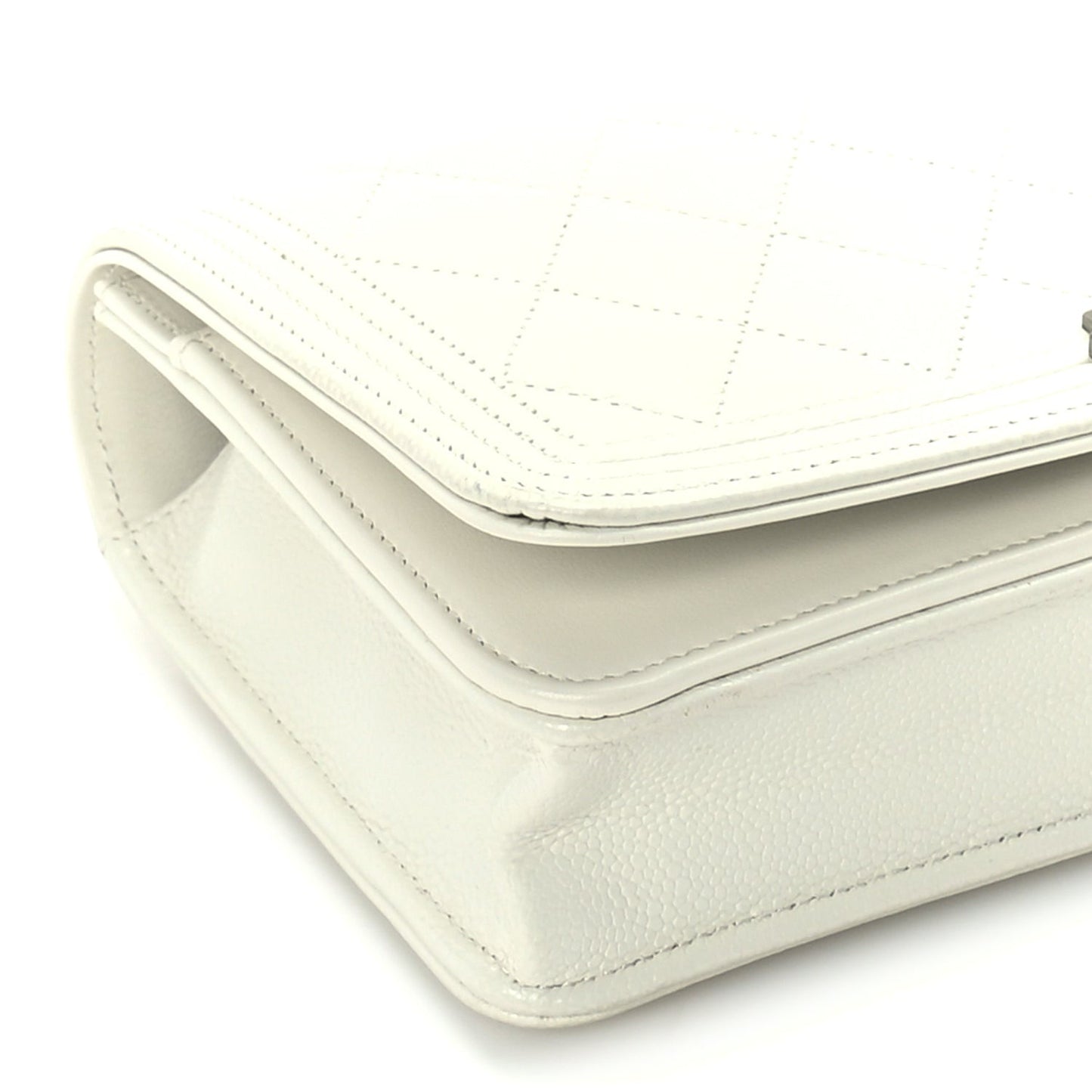 Caviar Quilted Boy Wallet On Chain WOC White