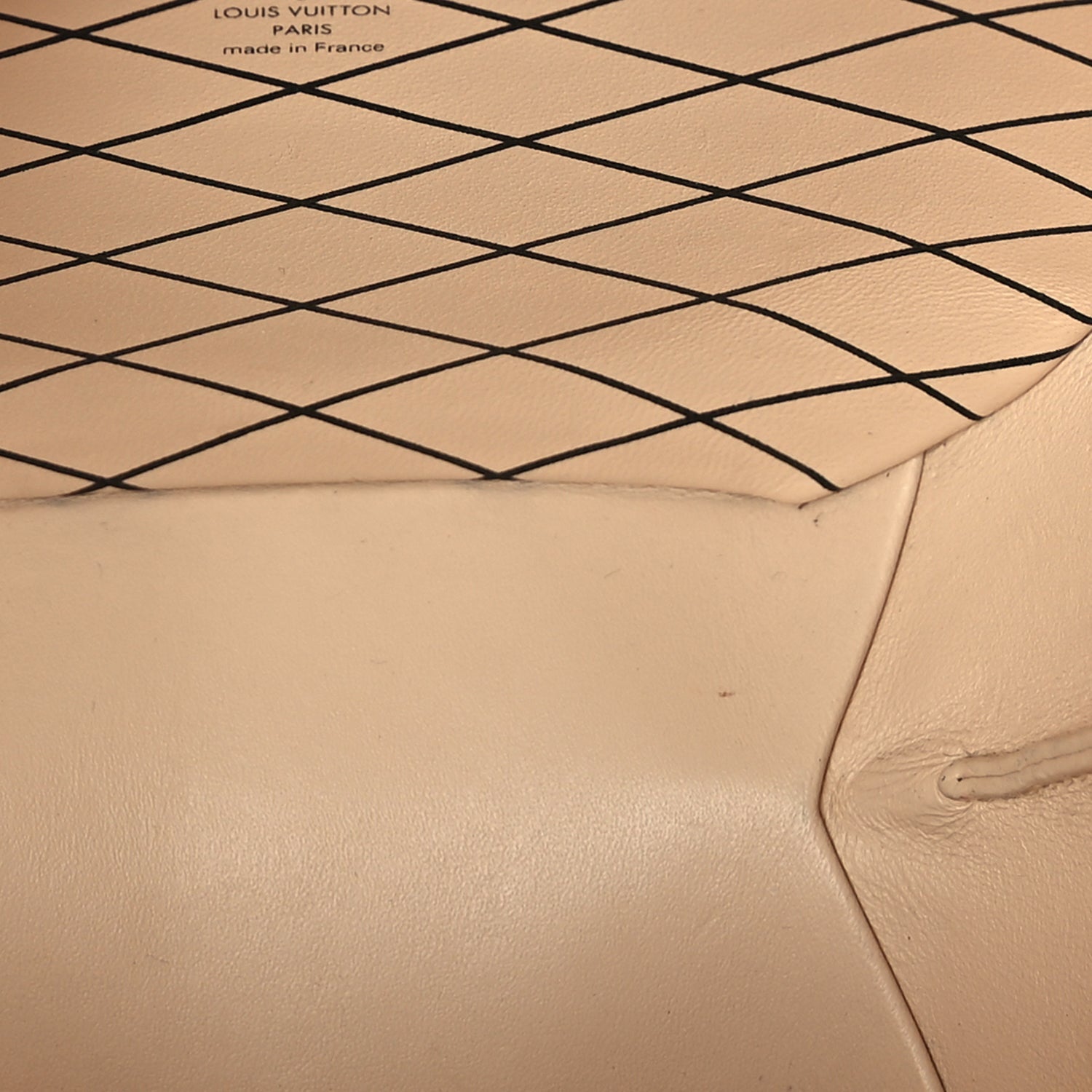 Louis Vuitton Monogram Petite Boite Chapeau 4 of 8