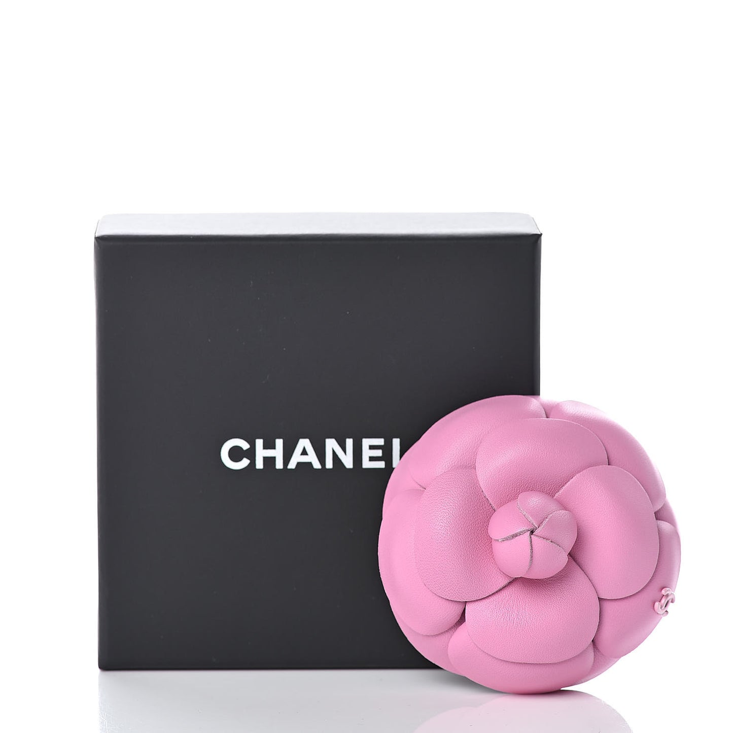 Lambskin Camellia Brooch Pink