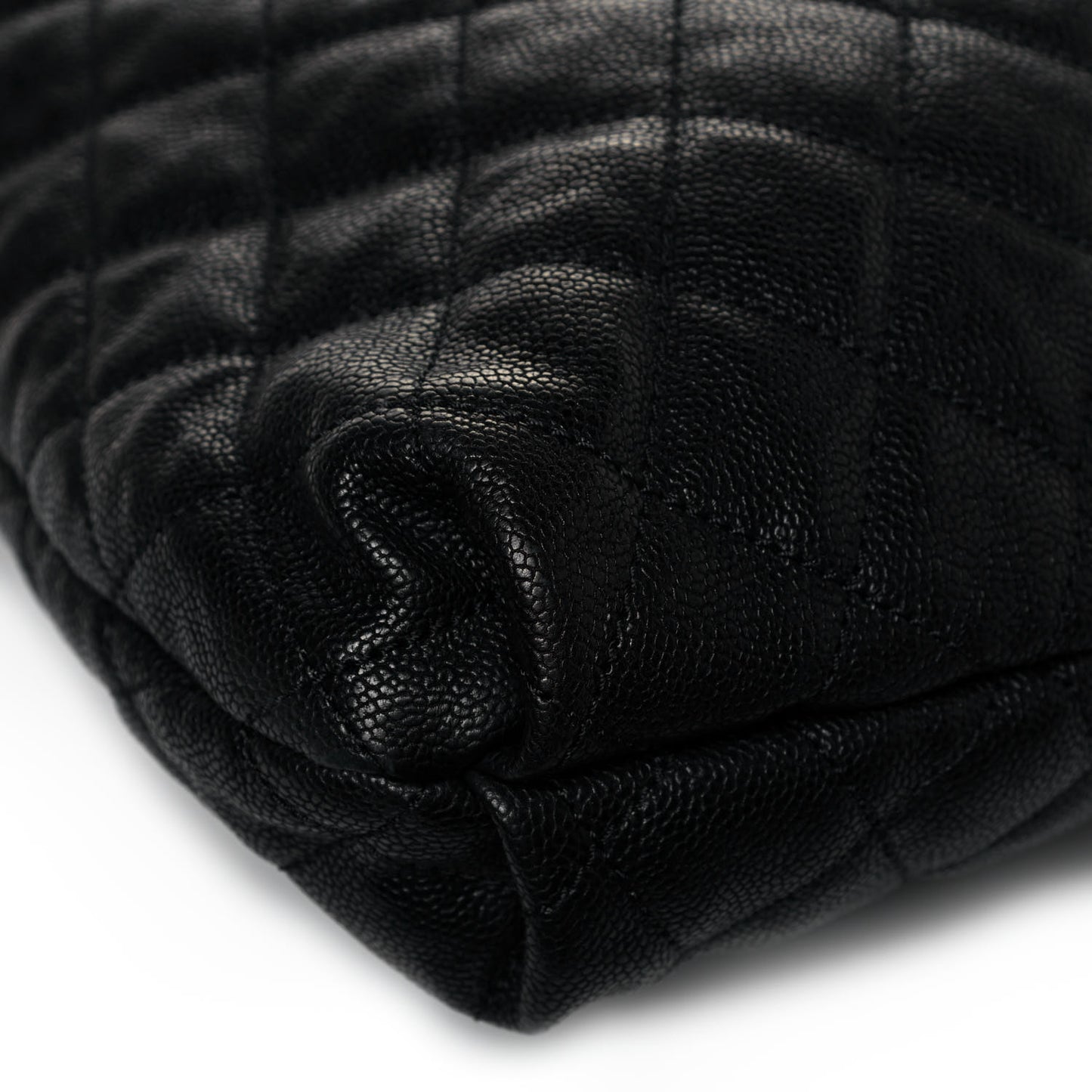 Distressed Glazed Caviar Quilted Large Elastic Tote Black