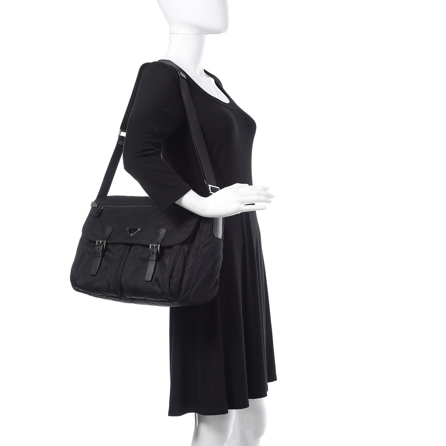 Nylon Vela Messenger Bag Black