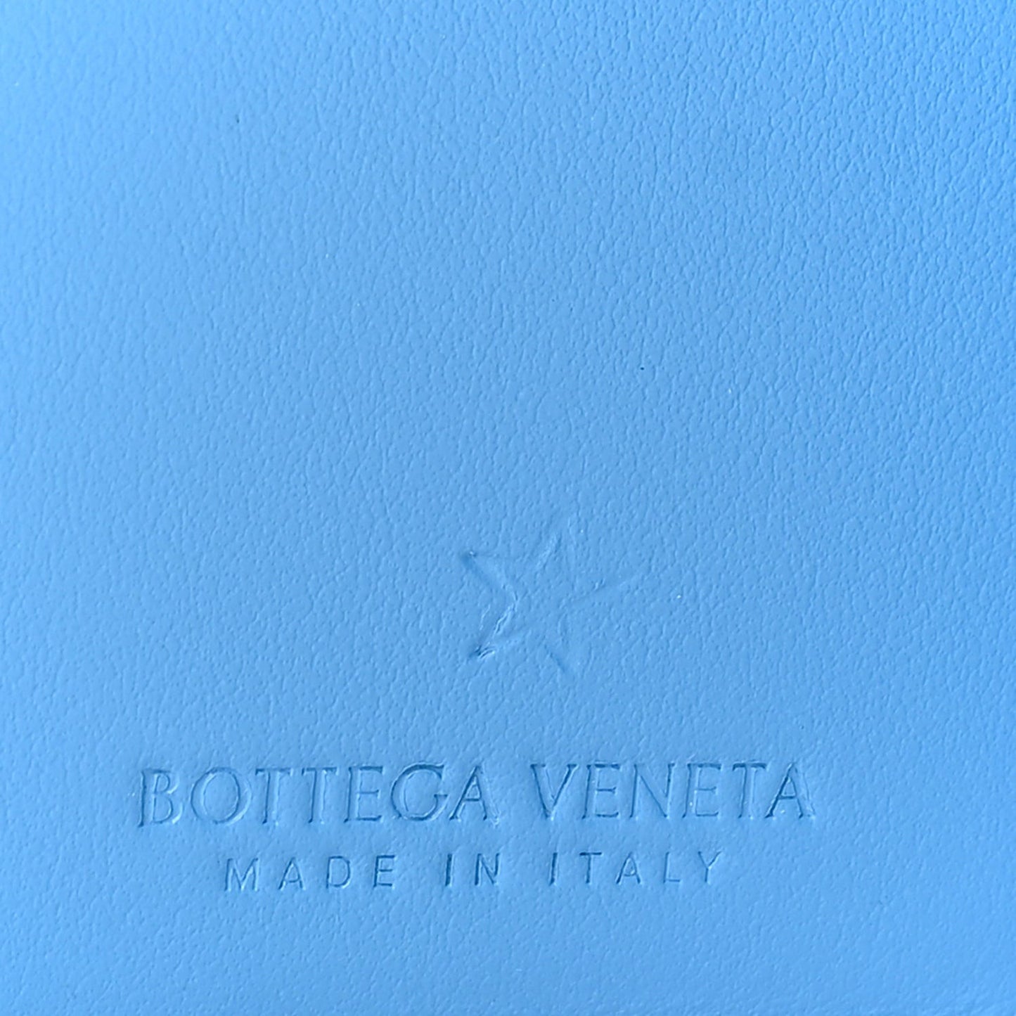 Nappa Intrecciato Key Holder Pool