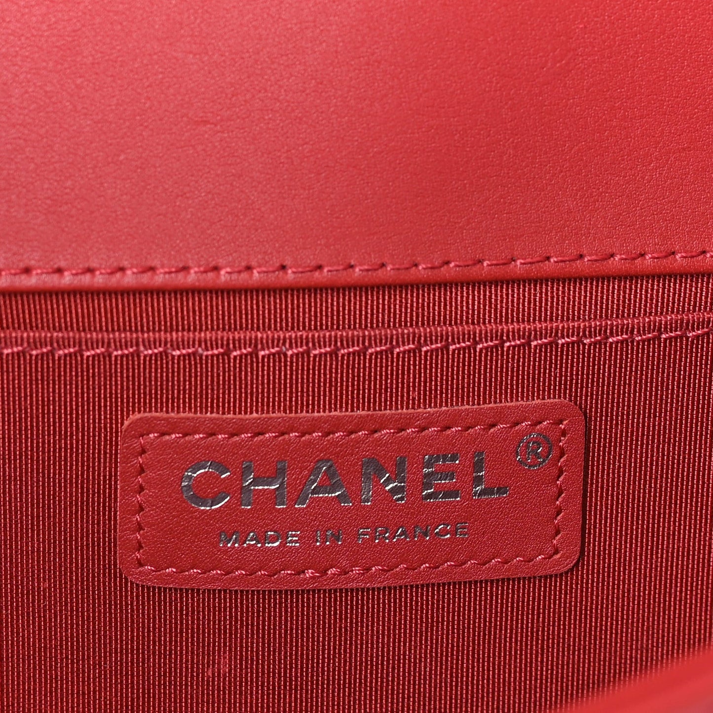 Lambskin Chevron Quilted Medium Boy Flap Red