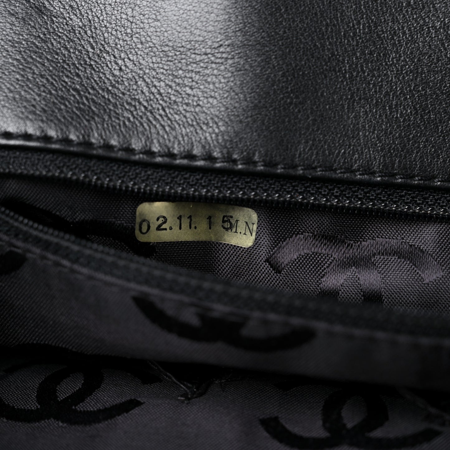 Caviar CC Tote Black