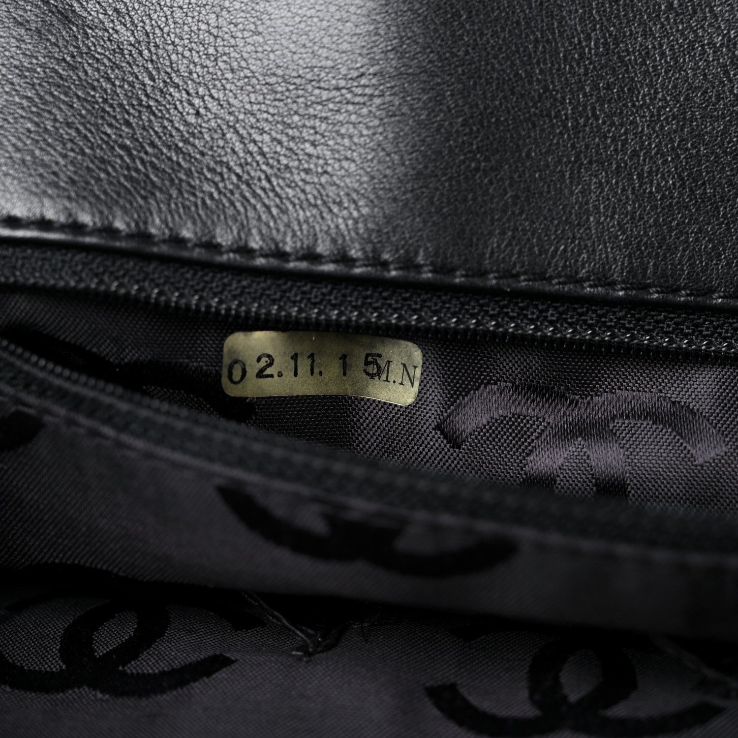 Chanel Caviar CC Tote Black 7 of 16