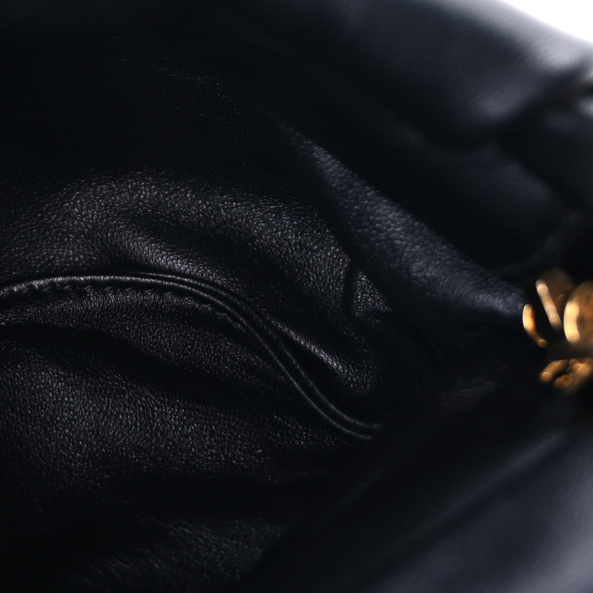 Smooth Calfskin Rose Clutch Black