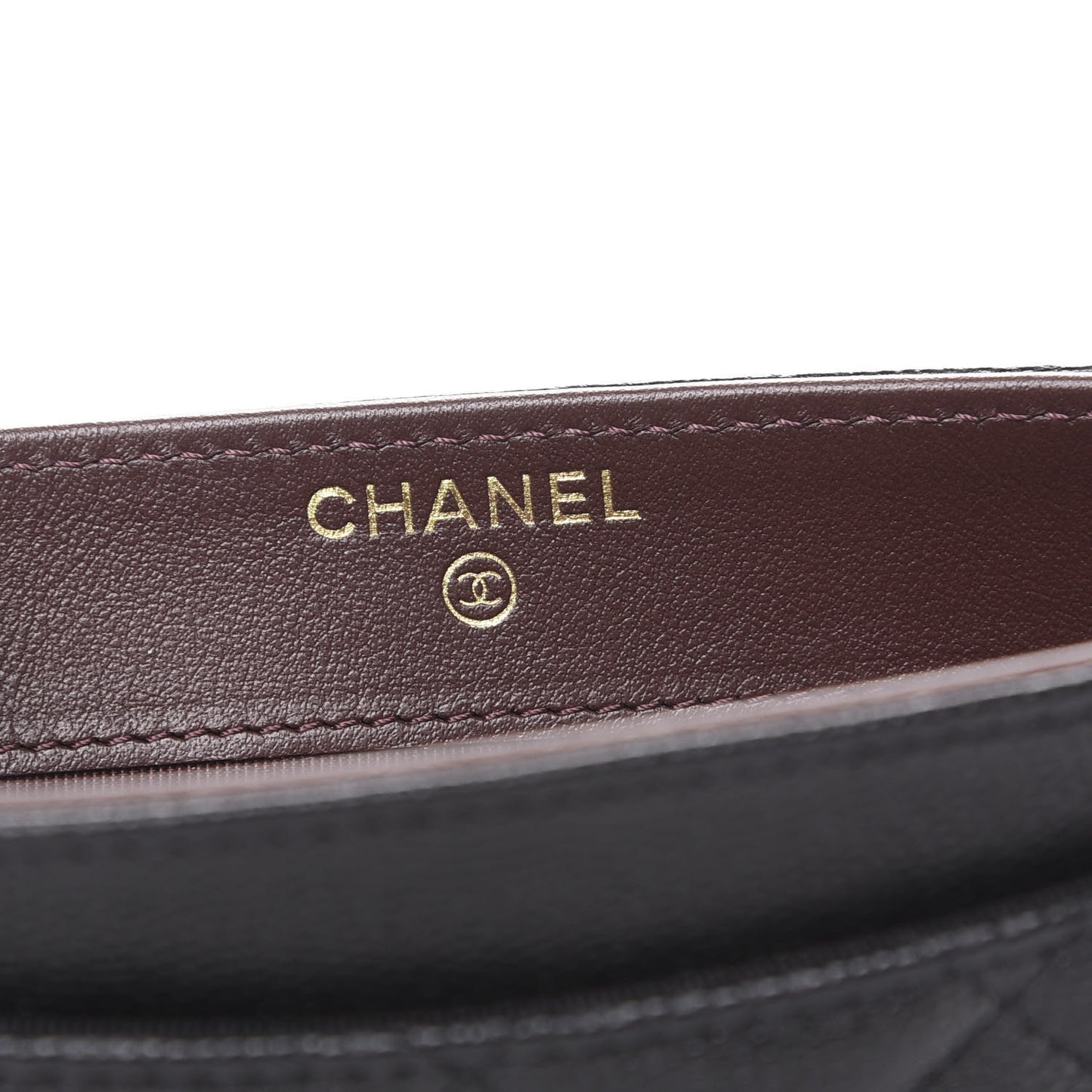 Caviar Quilted Classic Strap Pouch Black