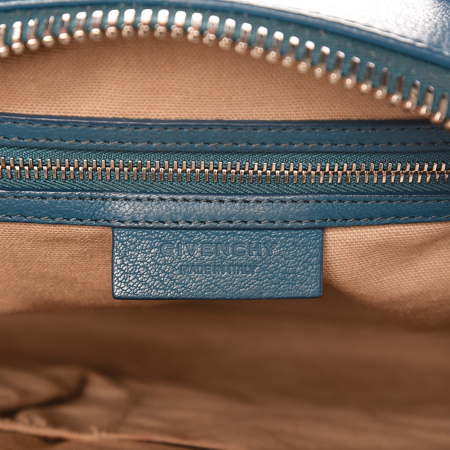 Sugar Goatskin Medium Antigona Petrol Blue