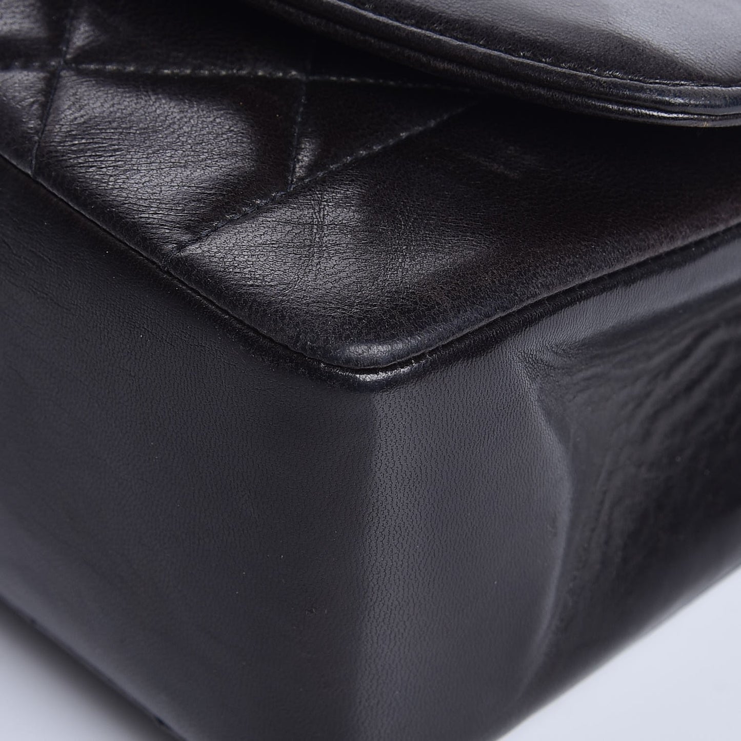 Lambskin Quilted Medium Single Flap Black