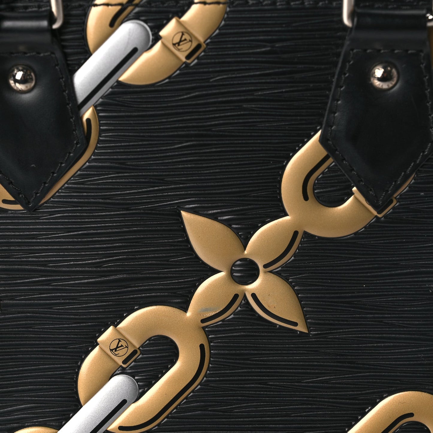 Epi Chain Flower Alma BB Black