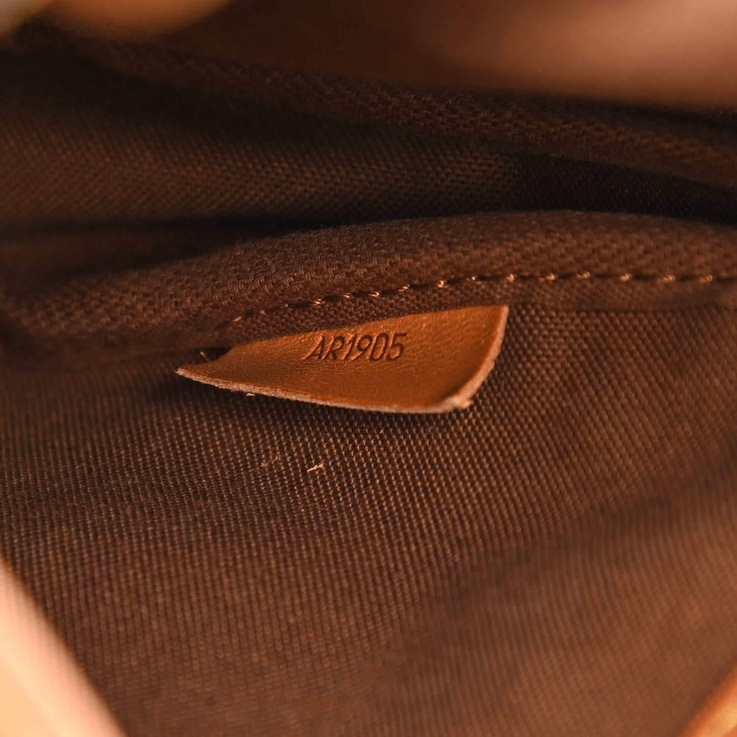 Louis Vuitton Monogram Saumur 30 8 of 19