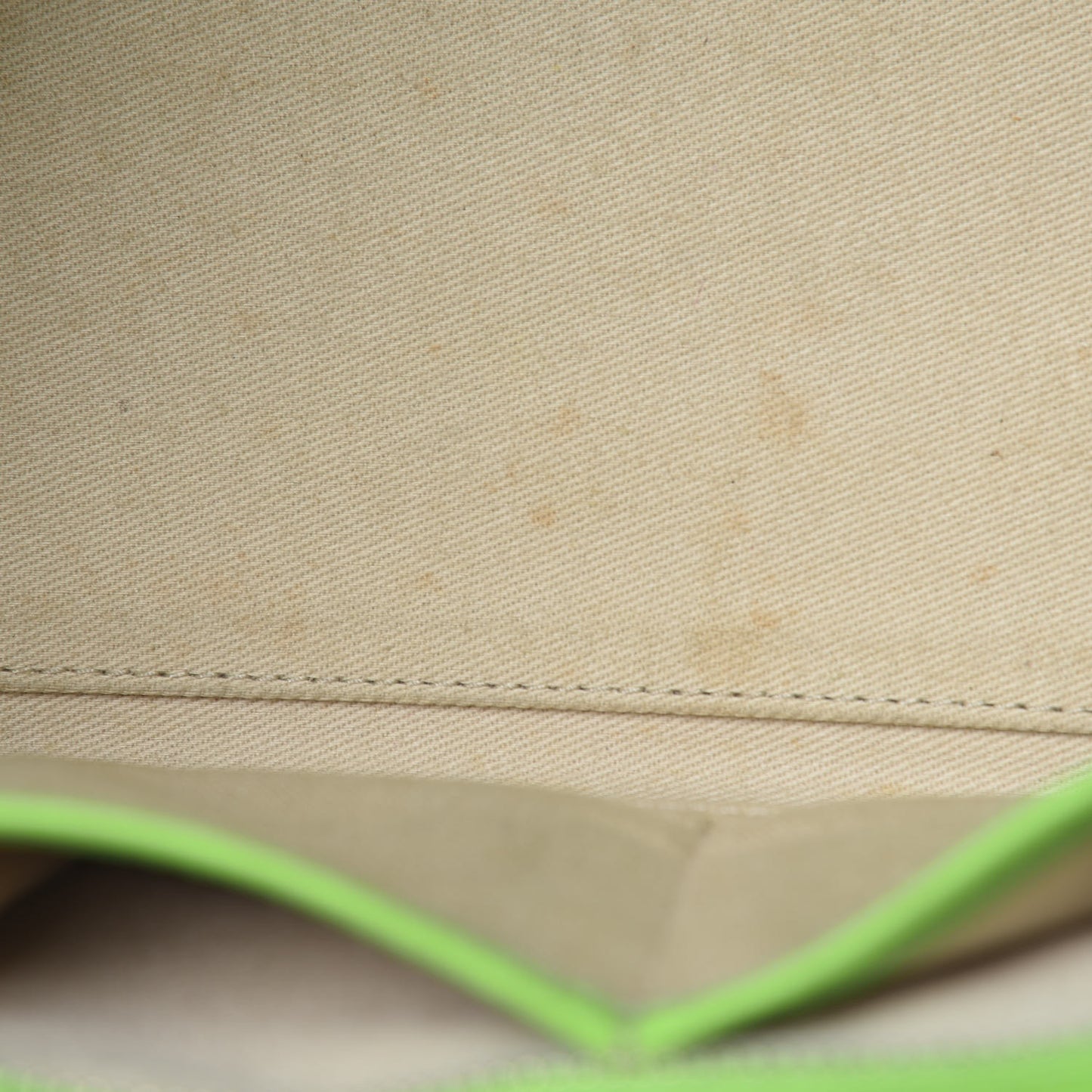 Vitello Small Rockstud Double Handle Tote Green Fluo