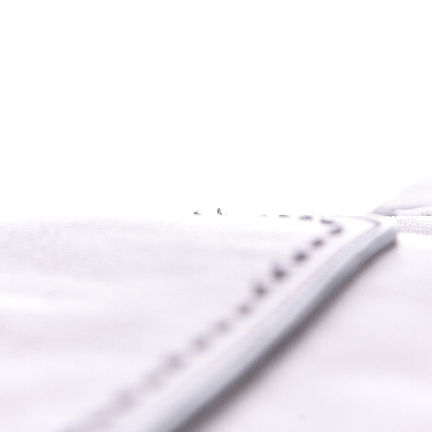 Saint Laurent Metallic Calfskin Oversized Muse Gunmetal 23 of 26